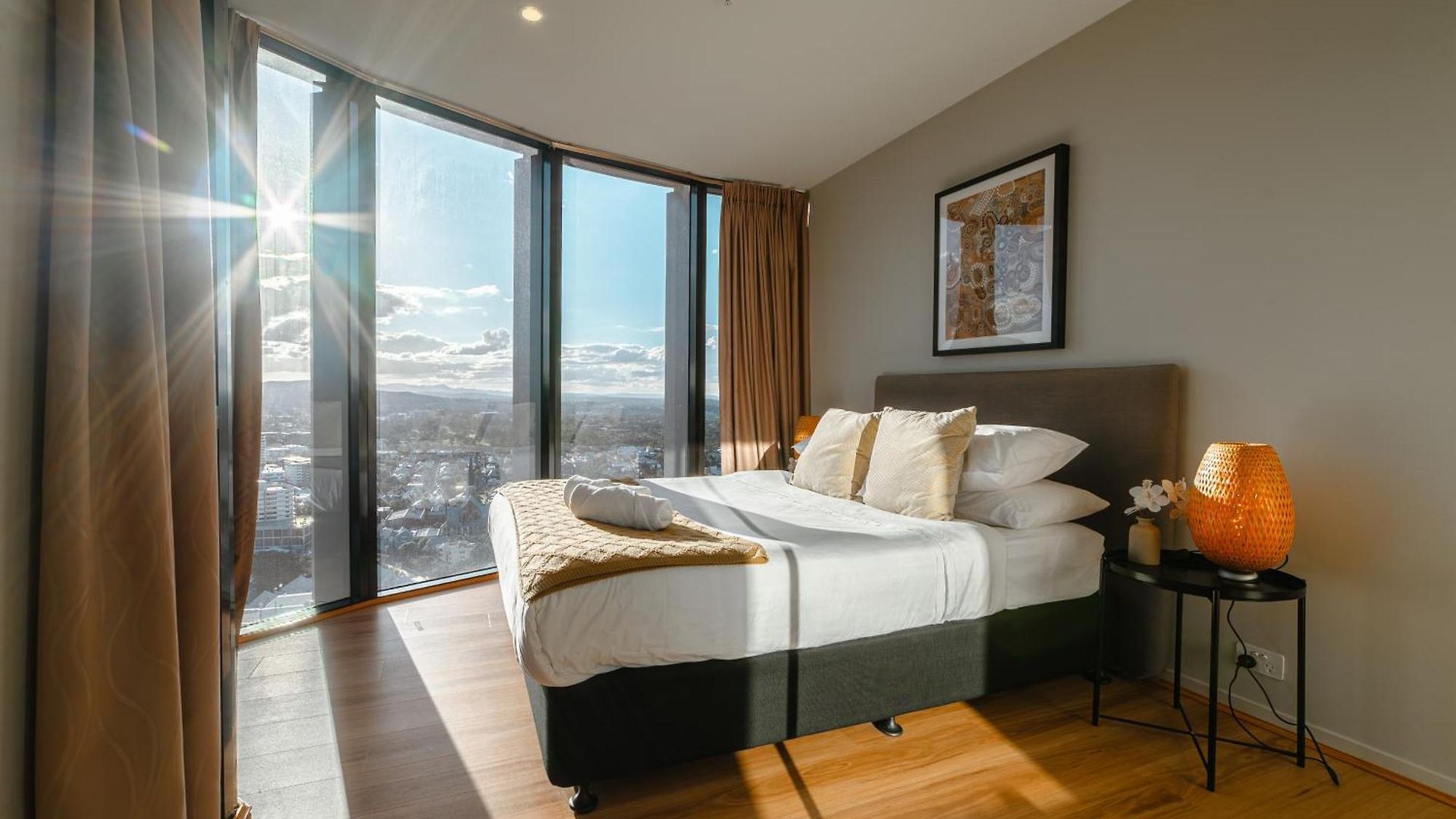 Lux 35th Floor 2br 2bath, Infinity Pool, Gym, Wifi *