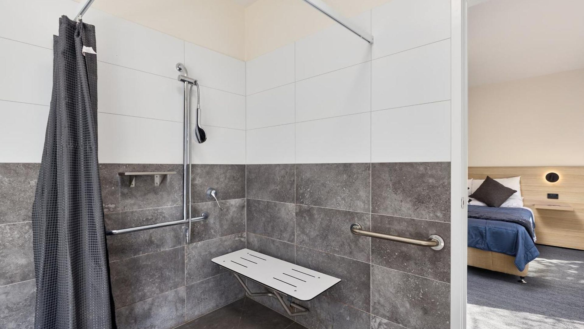 Hotel Inala 3*