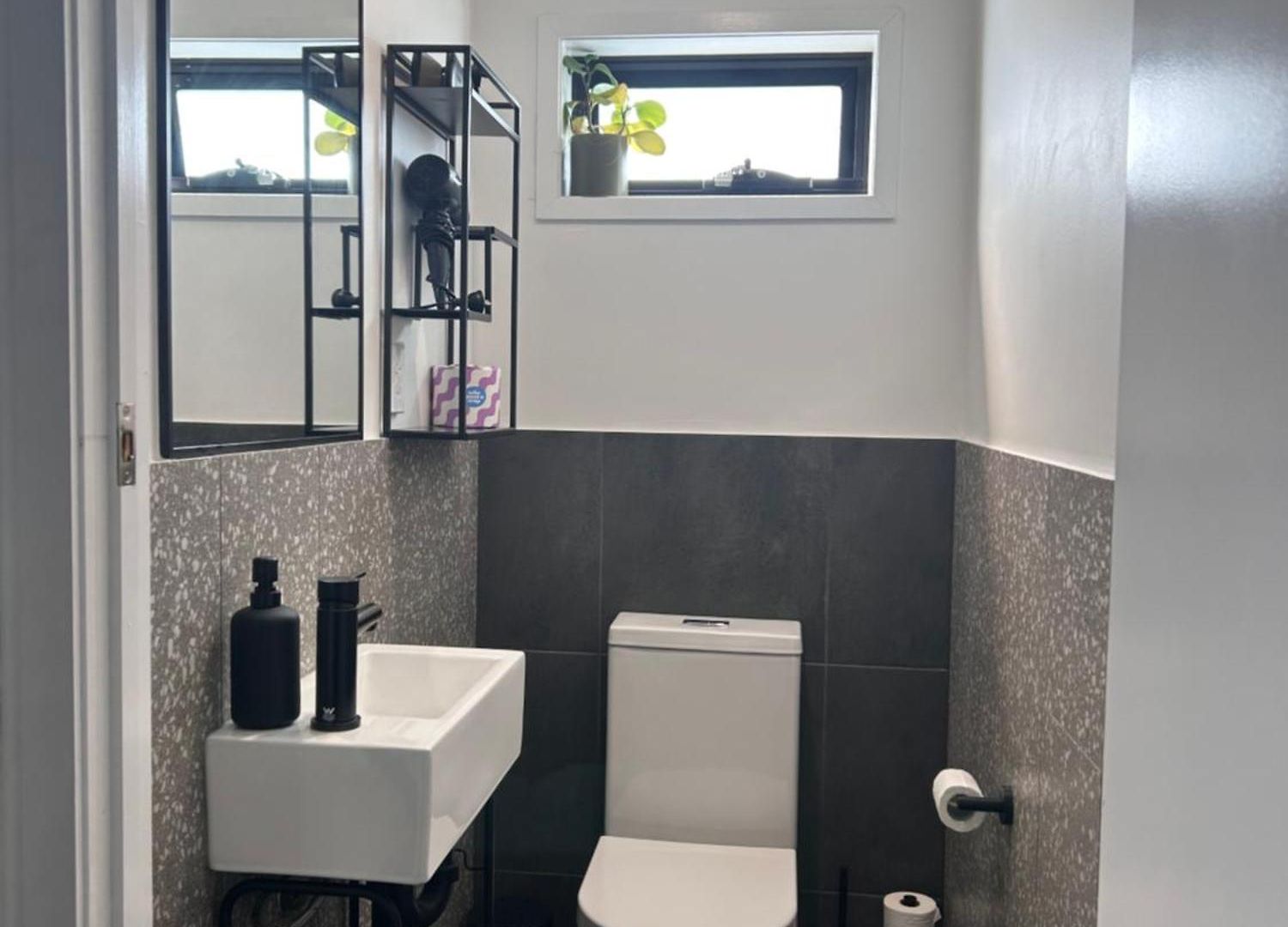 West Hub. Private Infrared Sauna Near & Much More! New Purpose Built Loft Style!