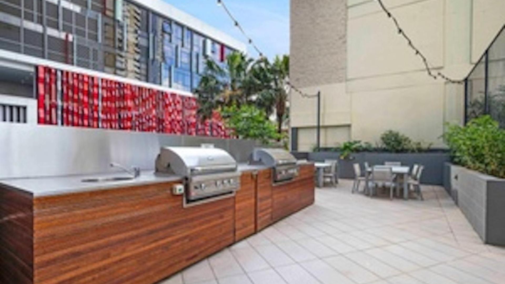 Holly's Skyline-views, Pool, Spa, Cbd