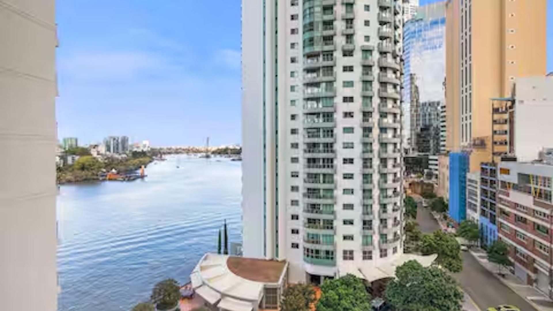 Holly's Skyline-views, Pool, Spa, Cbd *