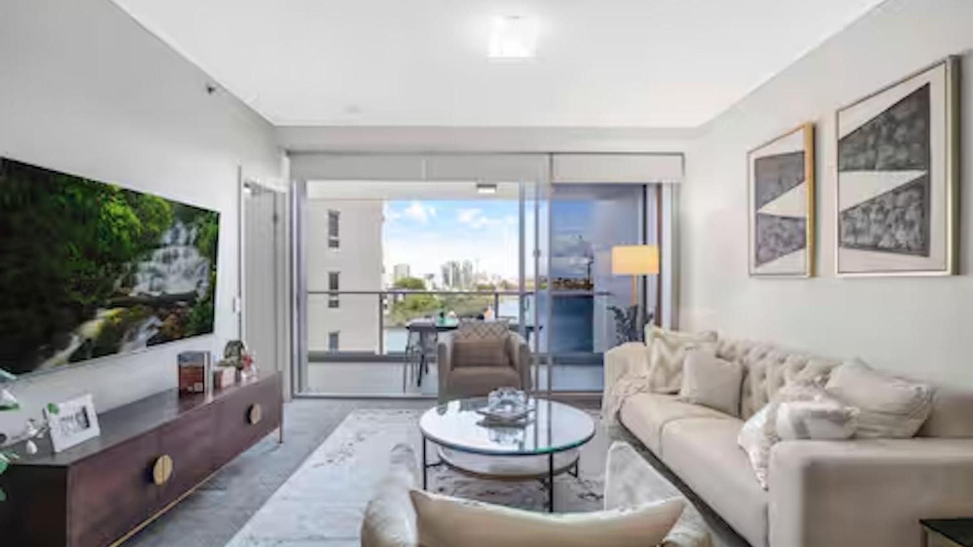 Holly's Skyline-views, Pool, Spa, Cbd Brisbane