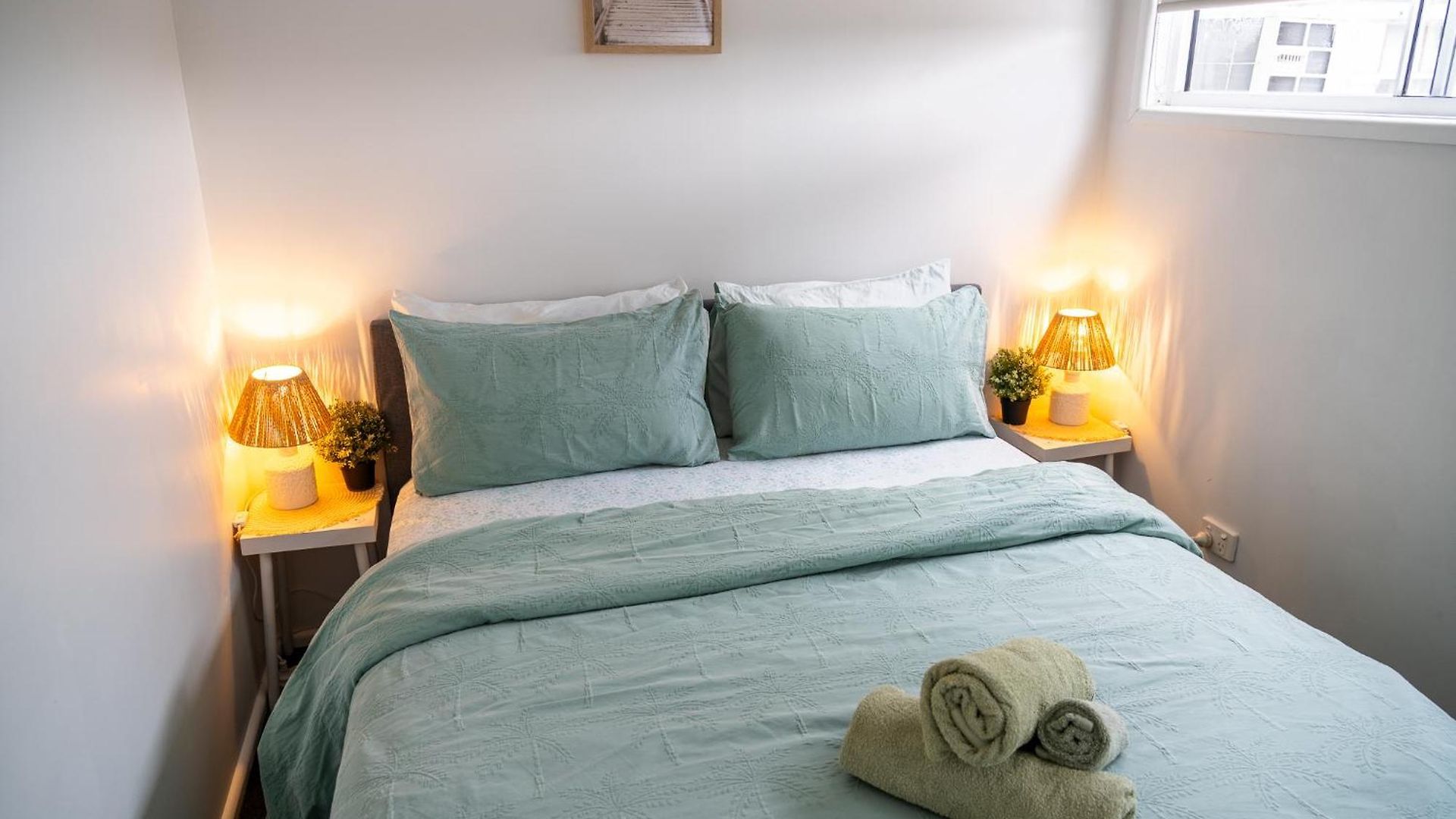 Homestay Hot Tub, Ice Bath, Gym, Sauna, Pool Table Coorparoo Haven Brisbane