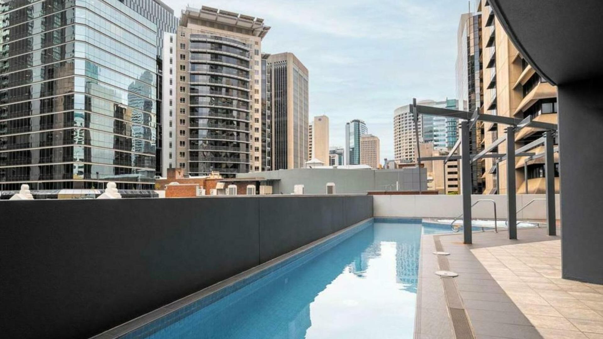 Luxury Cbd 2b2b Balcony Views Free Parking Apartment Brisbane