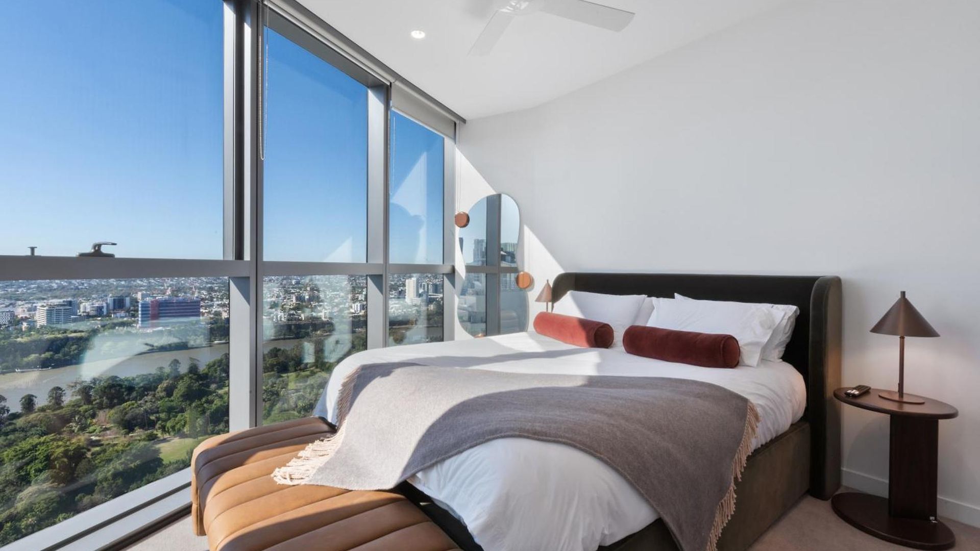 The Gemini - Queens Wharf - 3bd Luxury & Carpark Apartment *