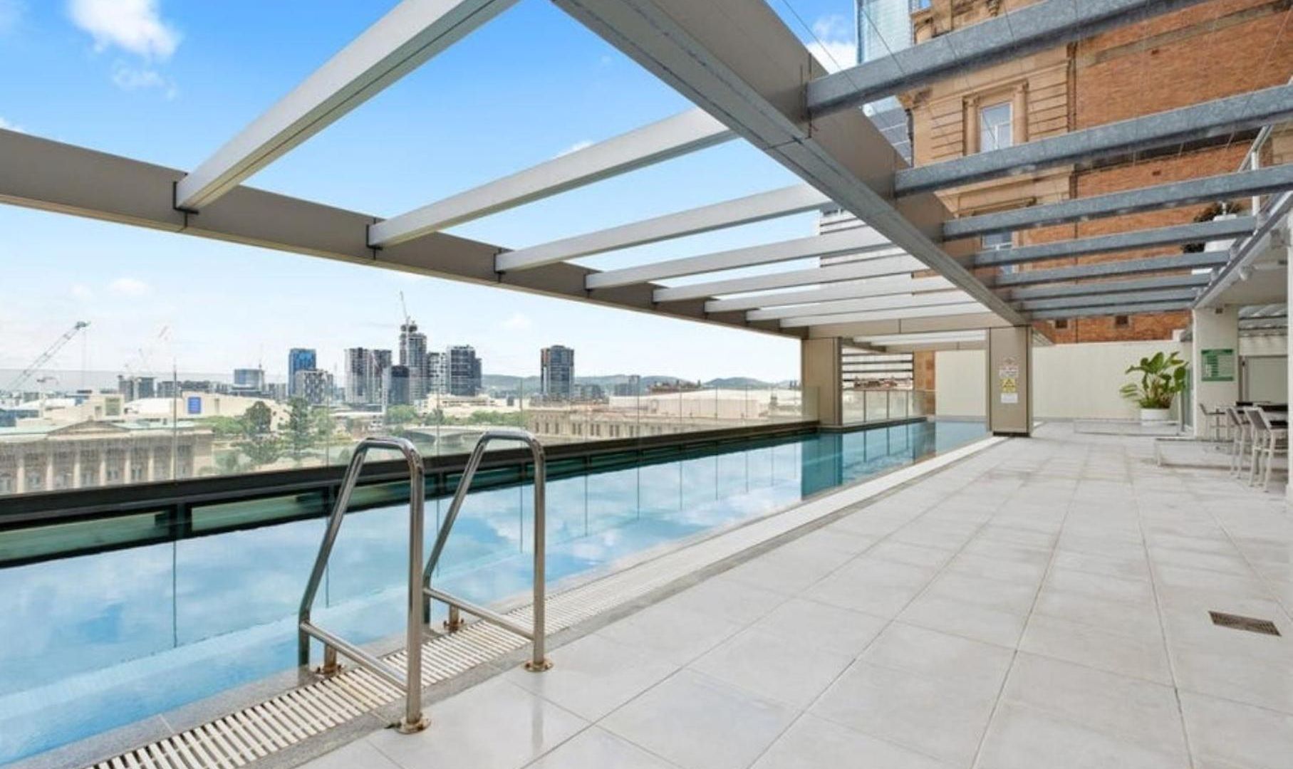 Coastal Escape With River Views In Casino Towers Brisbane