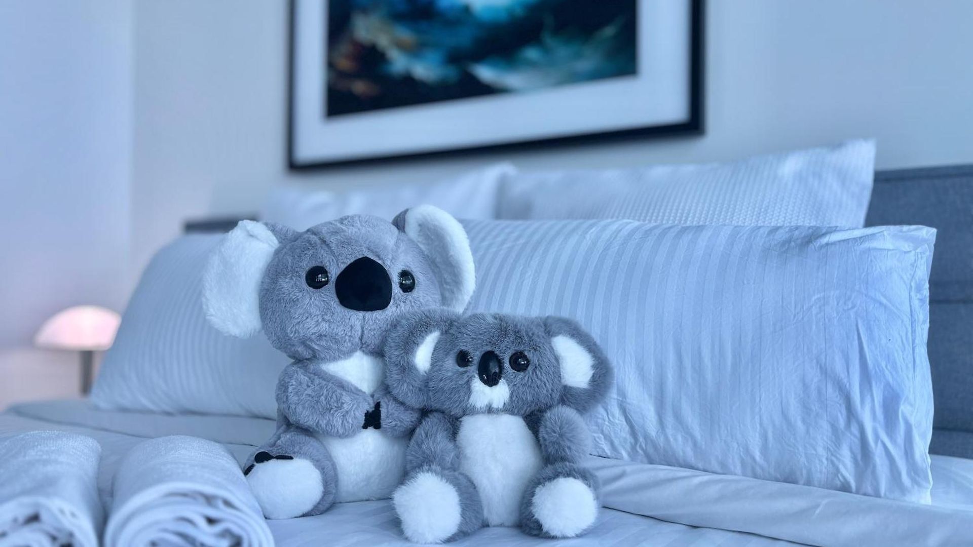 Apartment Brisbane's Highest Rated 3 Bedroom Luxury -above 60th Floor- Incredible Views In Skytower, Brisbane's Tallest Building -complimentary Wifi, Drinks, Snacks & Streaming Access