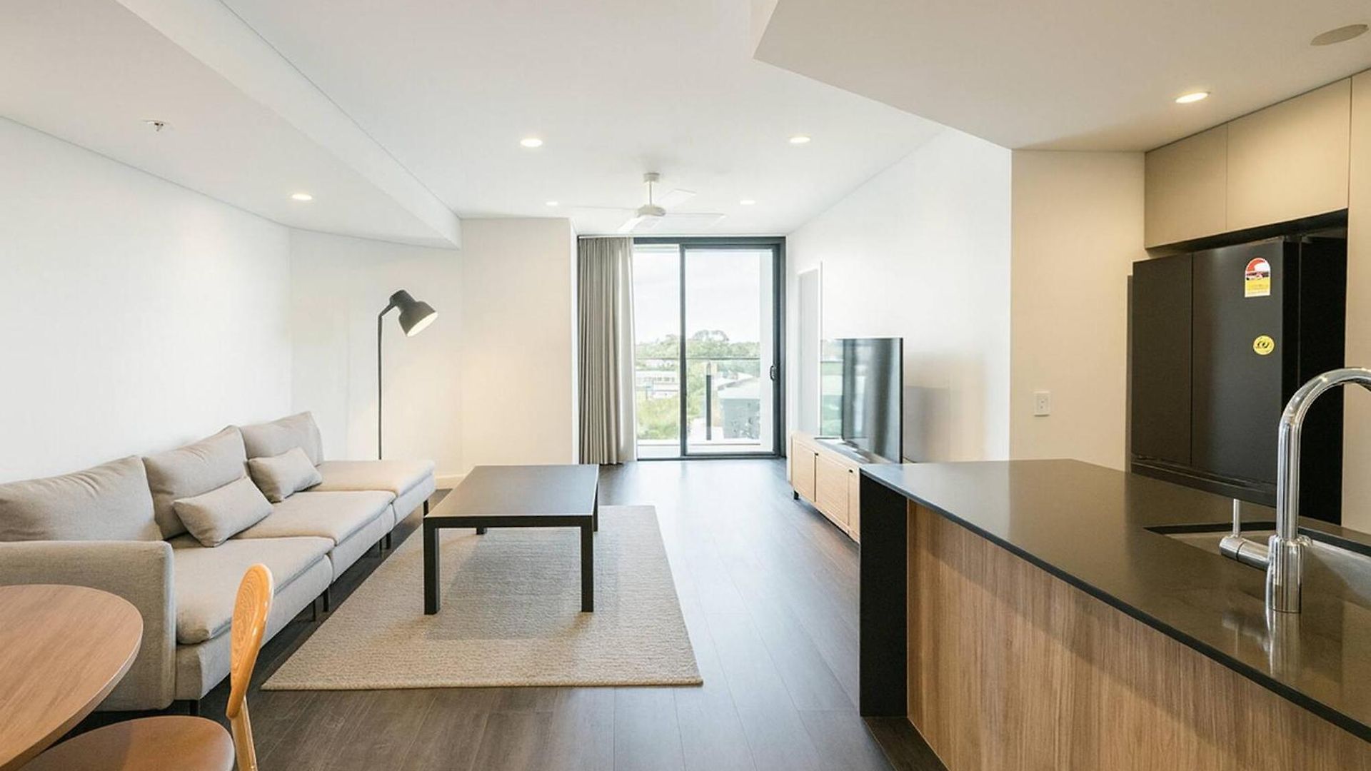 The Only One - Riverfront Elegance, Free Carpark * Brisbane
