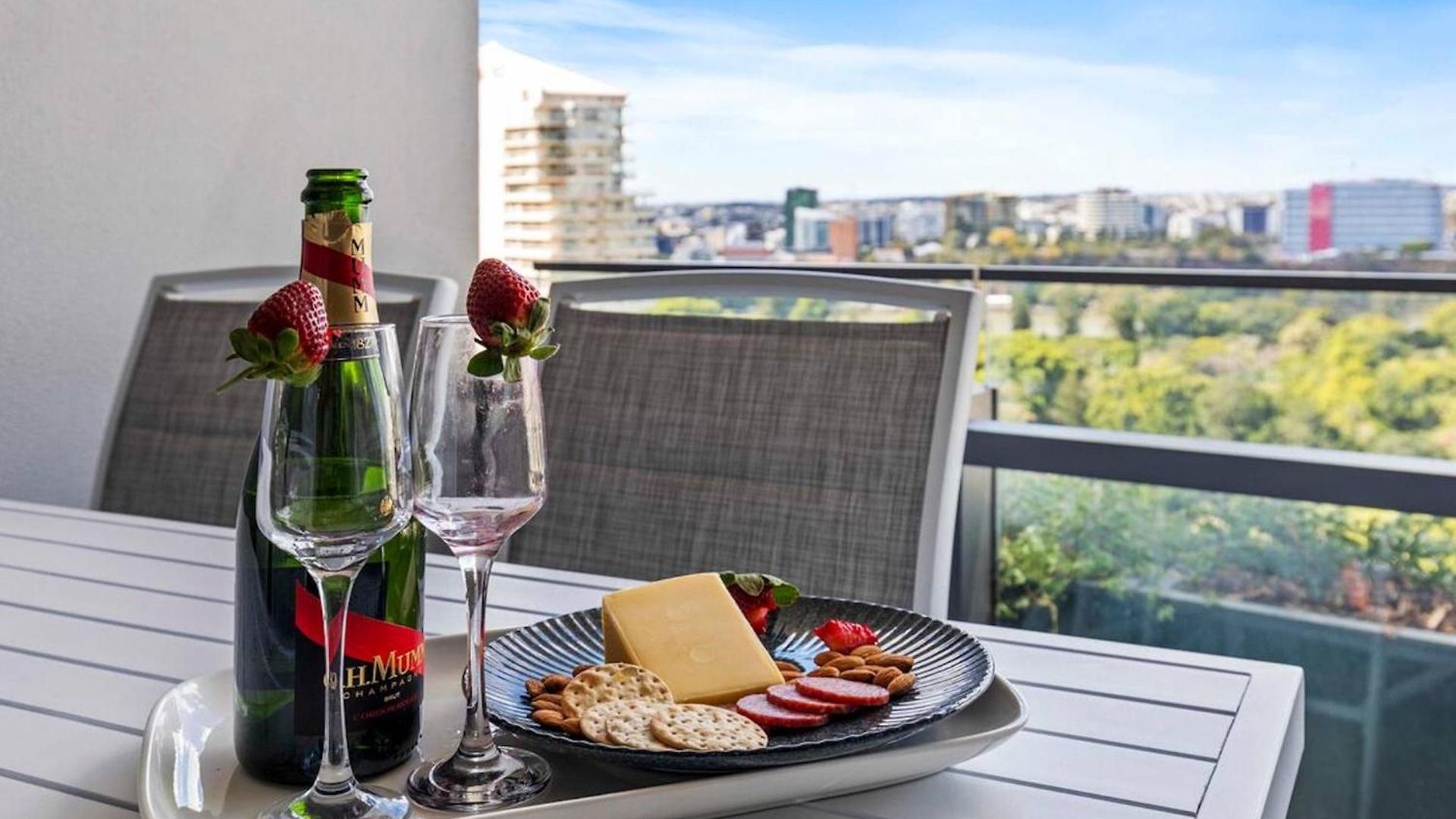 Apartment Queens Wharf Luxe Retreat -brisbane Cbd, Pool,