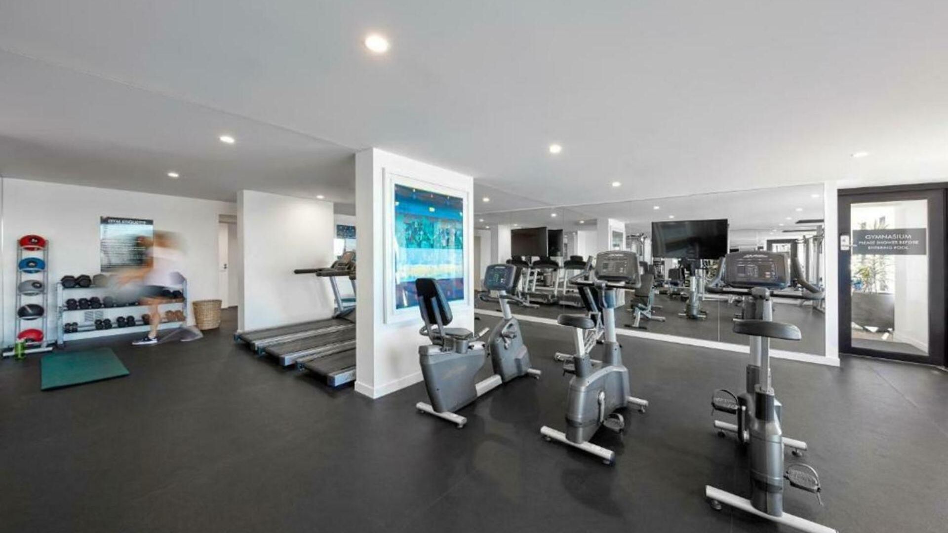 Spacious 2bed 2bath With Views Brisbane