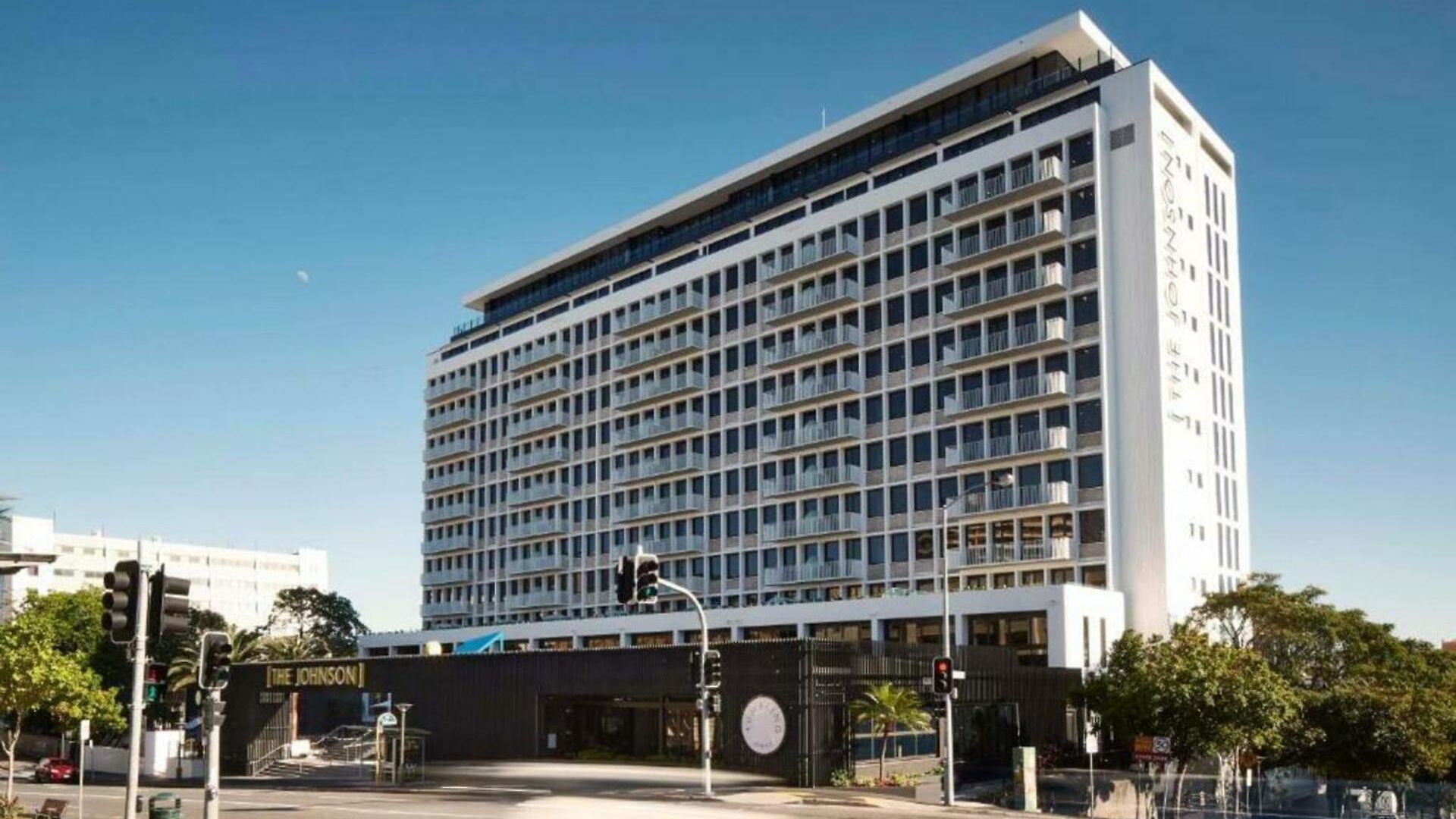 Spacious 2bed 2bath With Views Apartment