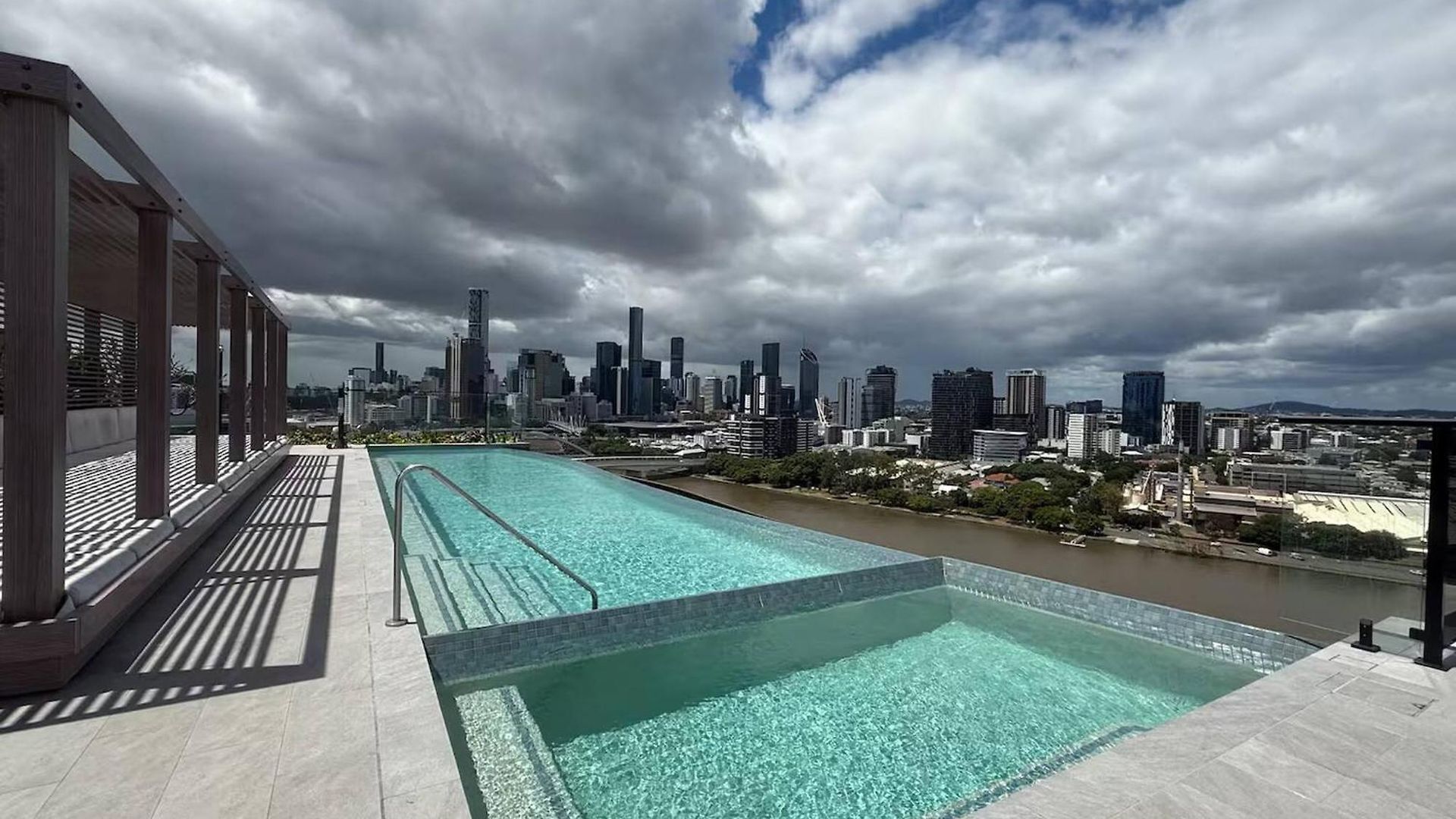 Urban Edge - Mins To Suncorp Stadium & Bne Apartment *