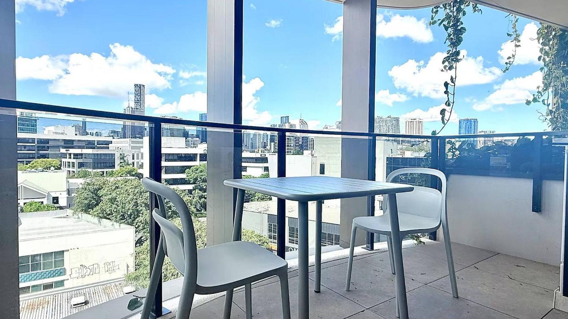 Apartment Urban Edge - Mins To Suncorp Stadium & Bne