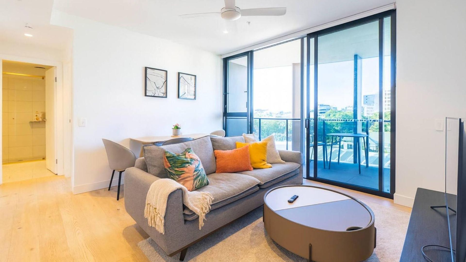 Urban Edge - Mins To Suncorp Stadium & Bne Apartment *
