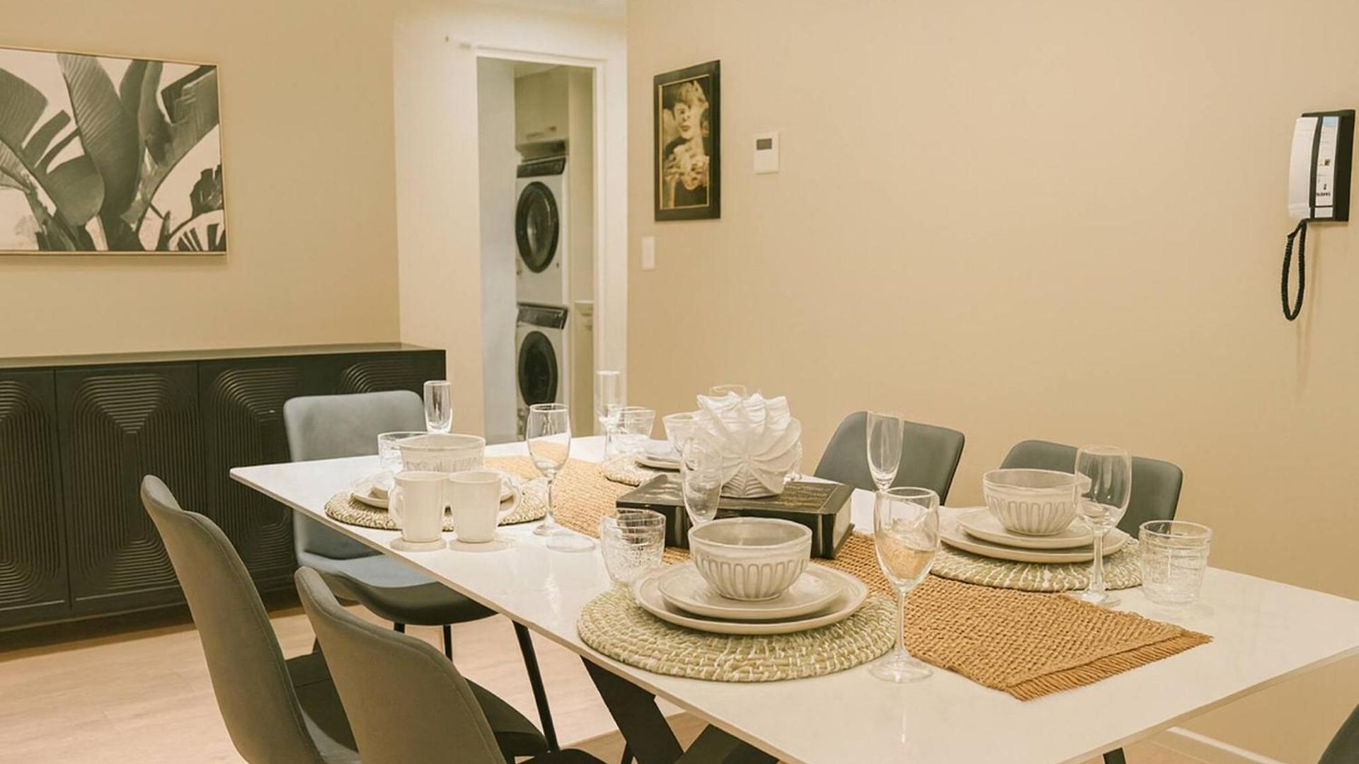 Apartment 3br Retreat At South Bank Near The Beach!