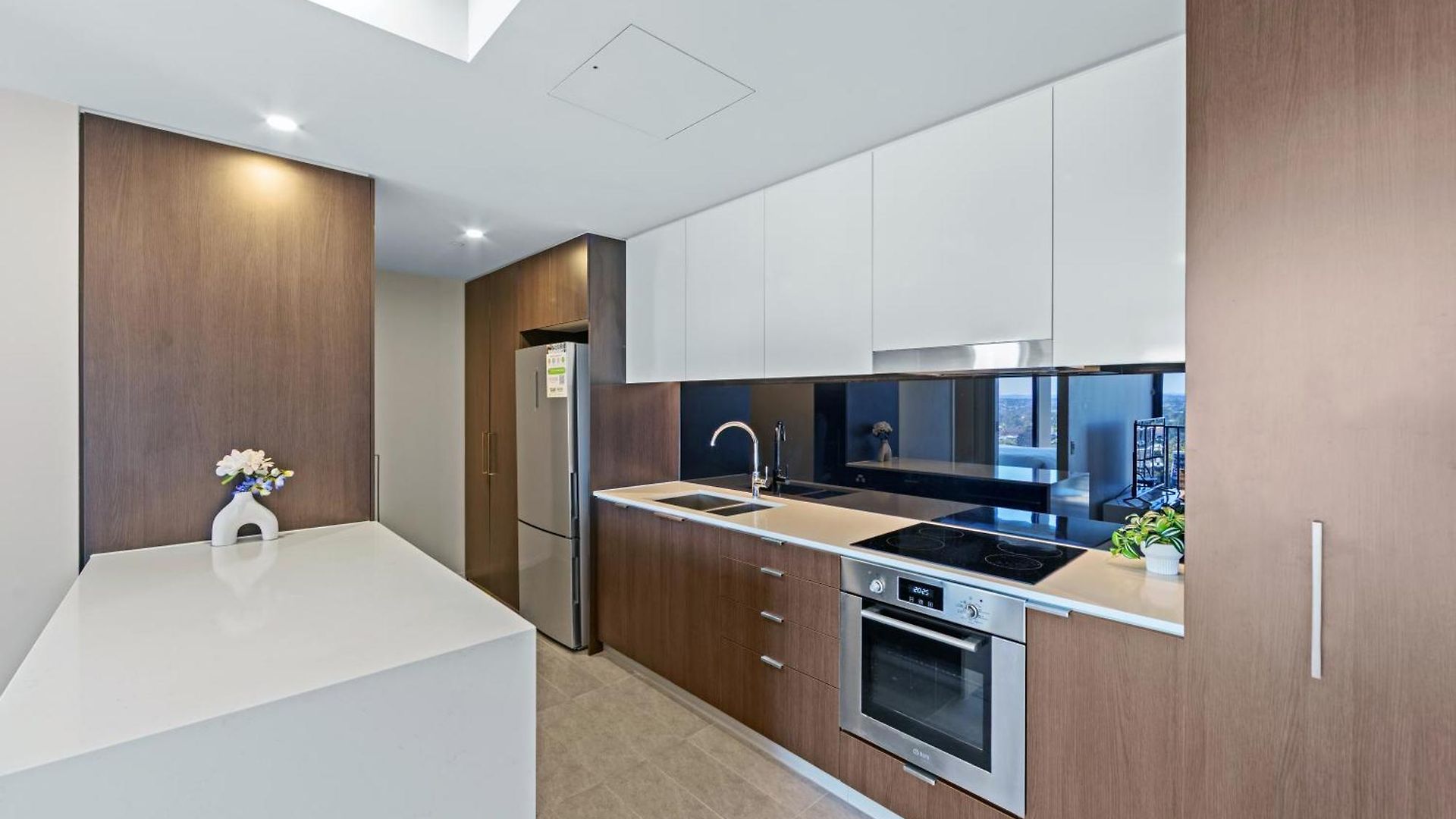 Spire Residences By Cllix 5*