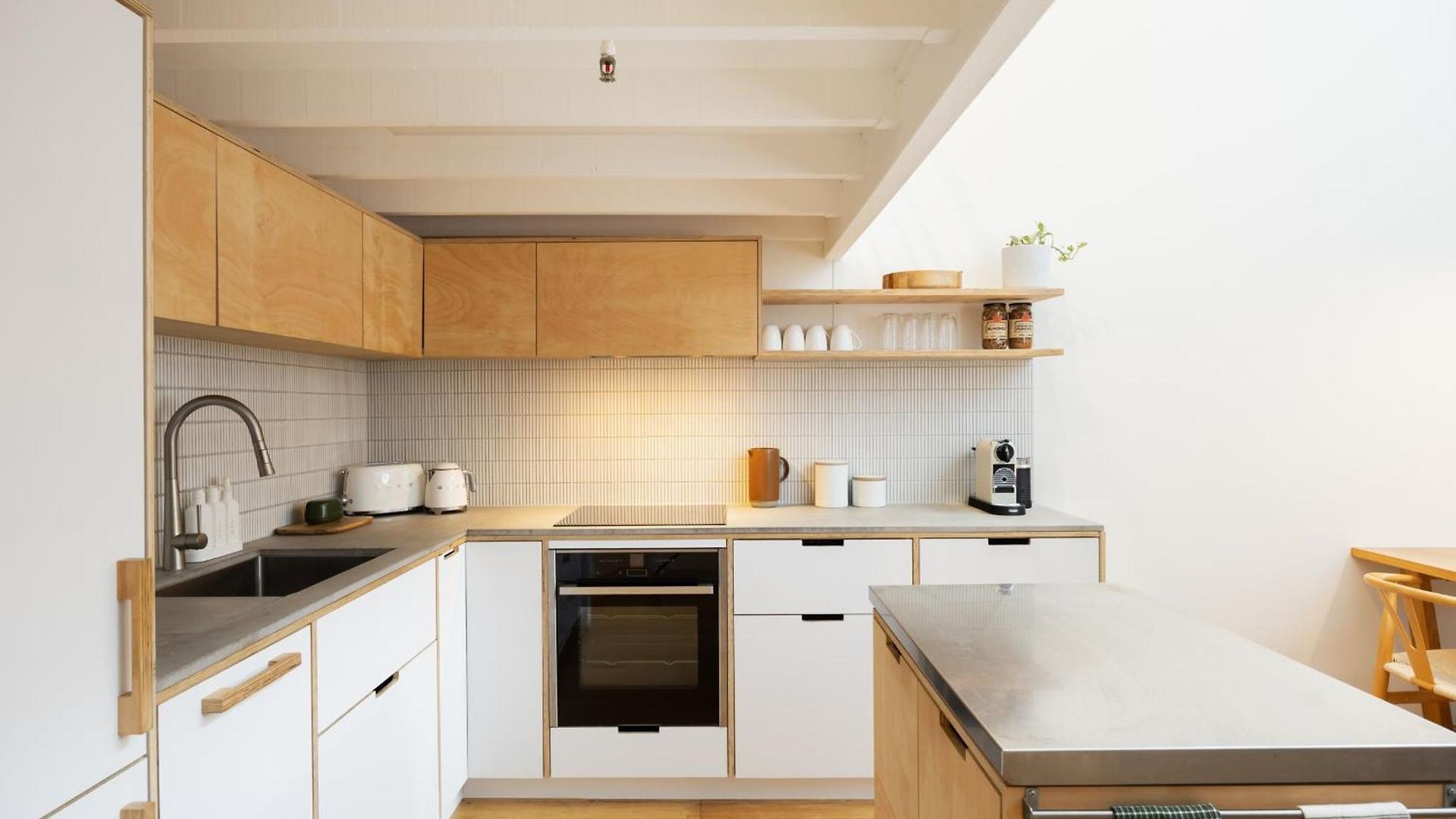 Riverside Loft 2bed,2bath Park Pool Brisbane