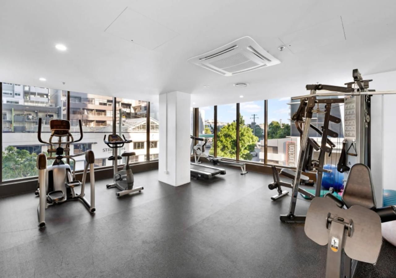 Newstead Towers Apartment *