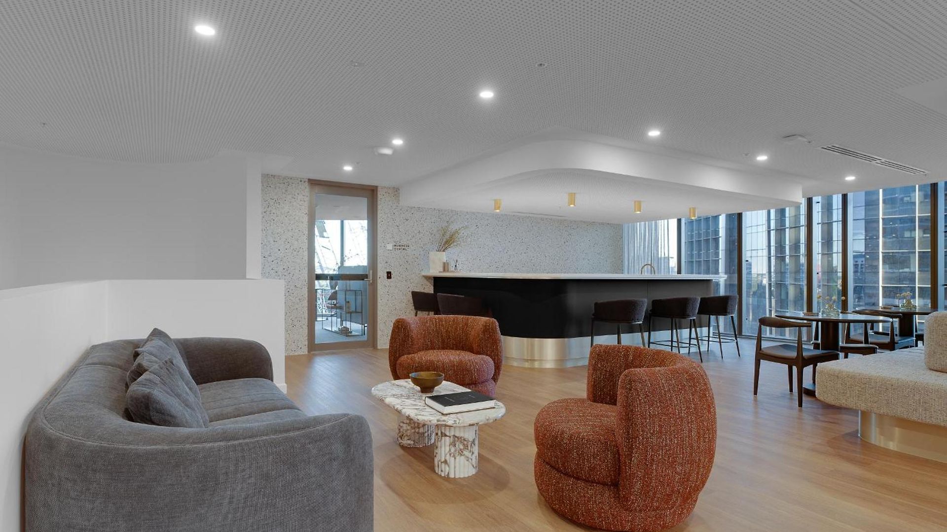 Modern - 1 Bedroom In Queen's Wharf Walk To Casino Apartment *
