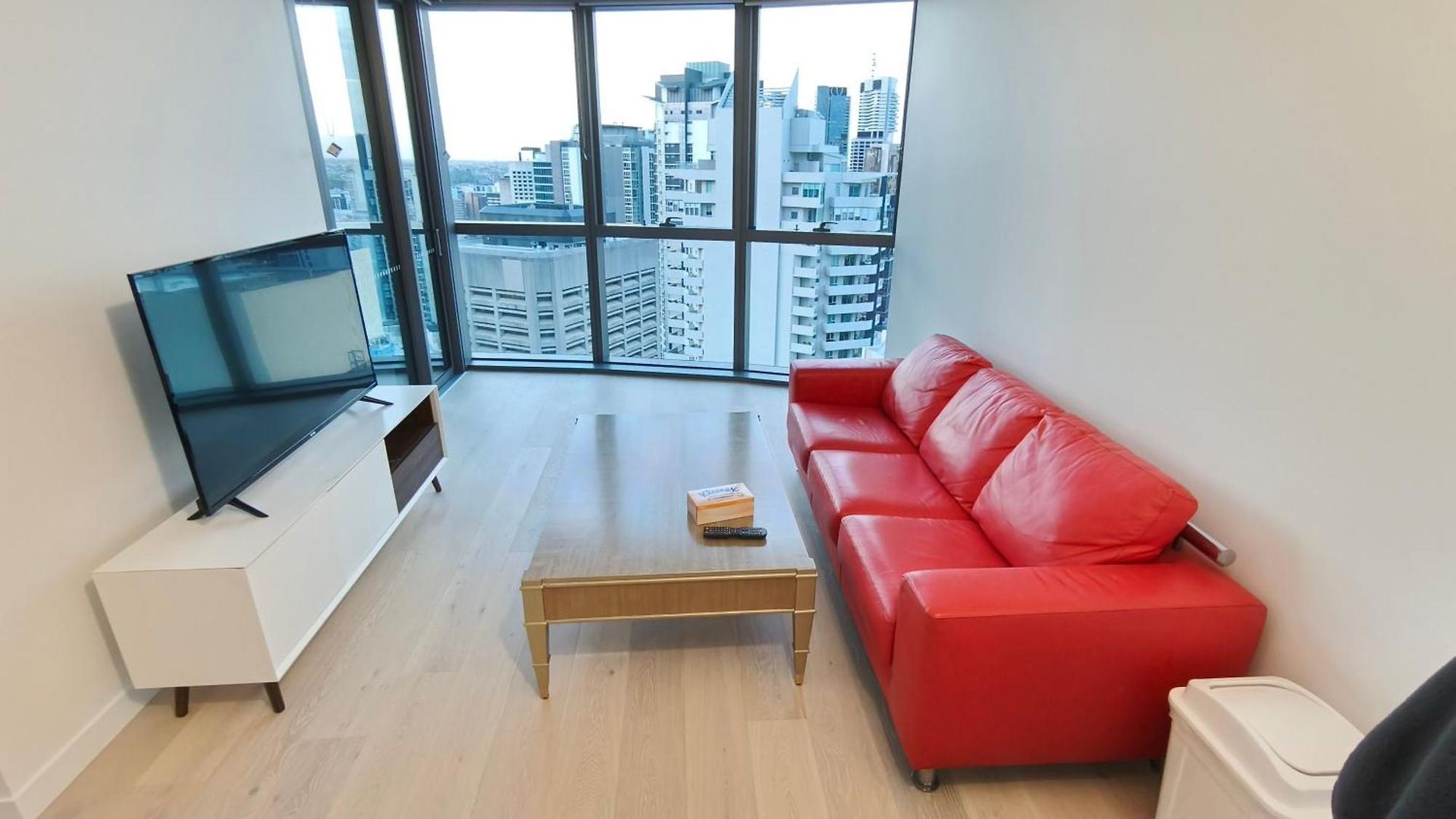 30 Queens Wharf 1 Bedroom - Apartment *
