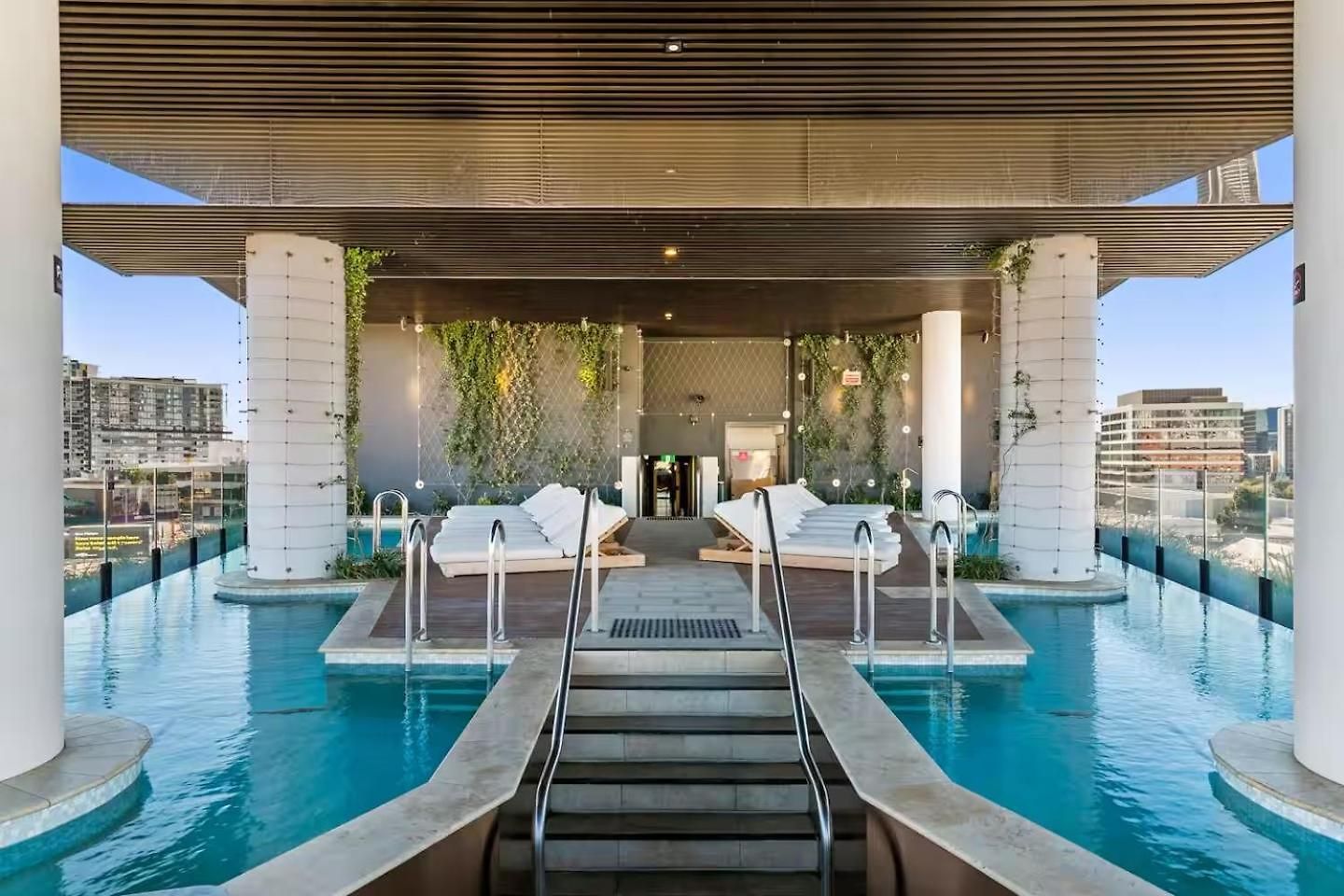 Apartment And Mountain View With Pool, Gym And Parking Brisbane