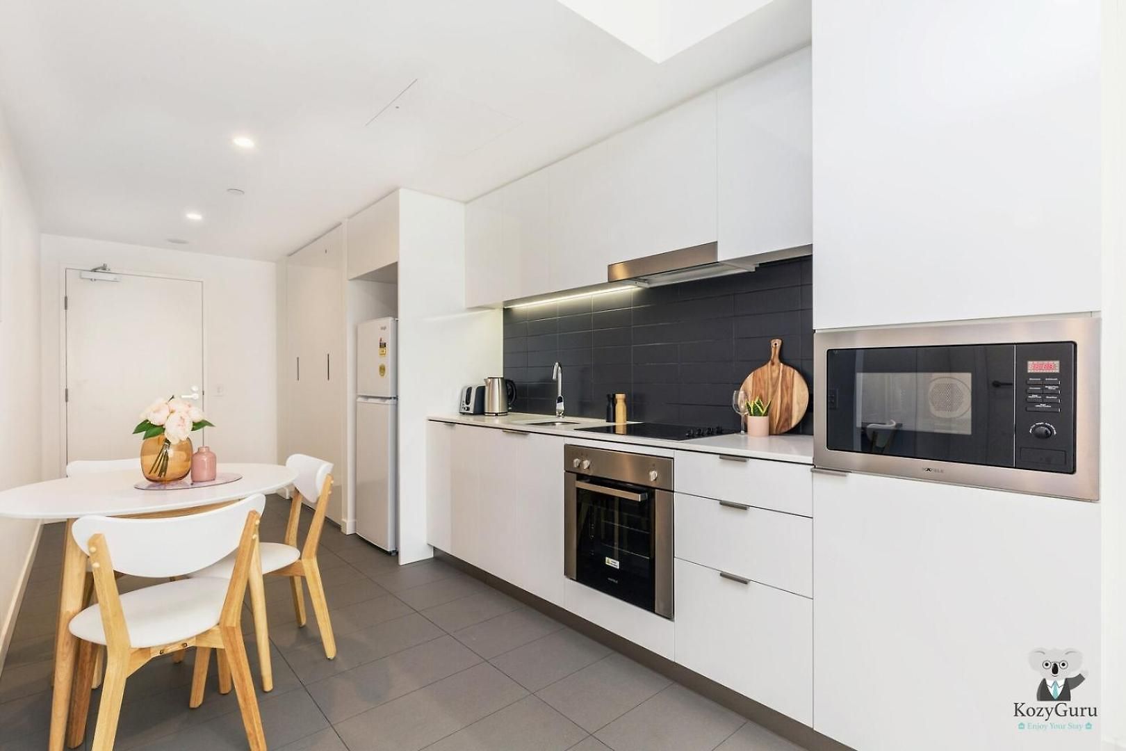 Kozyguru | Fortitude Valley | 2 Bed Apartment *