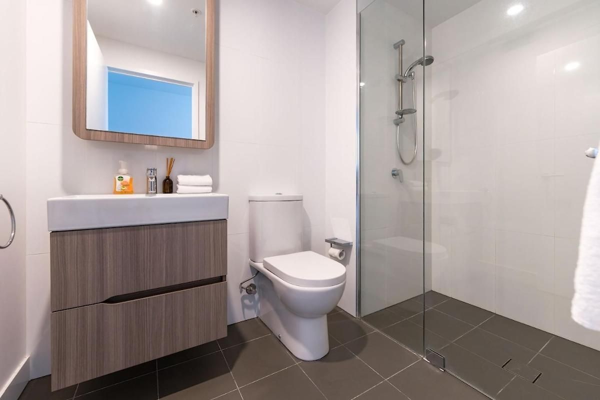 Apartment And River View 2b2b With Free Parking Brisbane