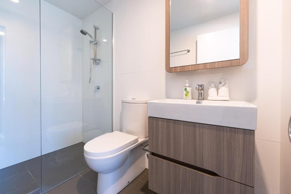 Apartment And River View 2b2b With Free Parking Brisbane