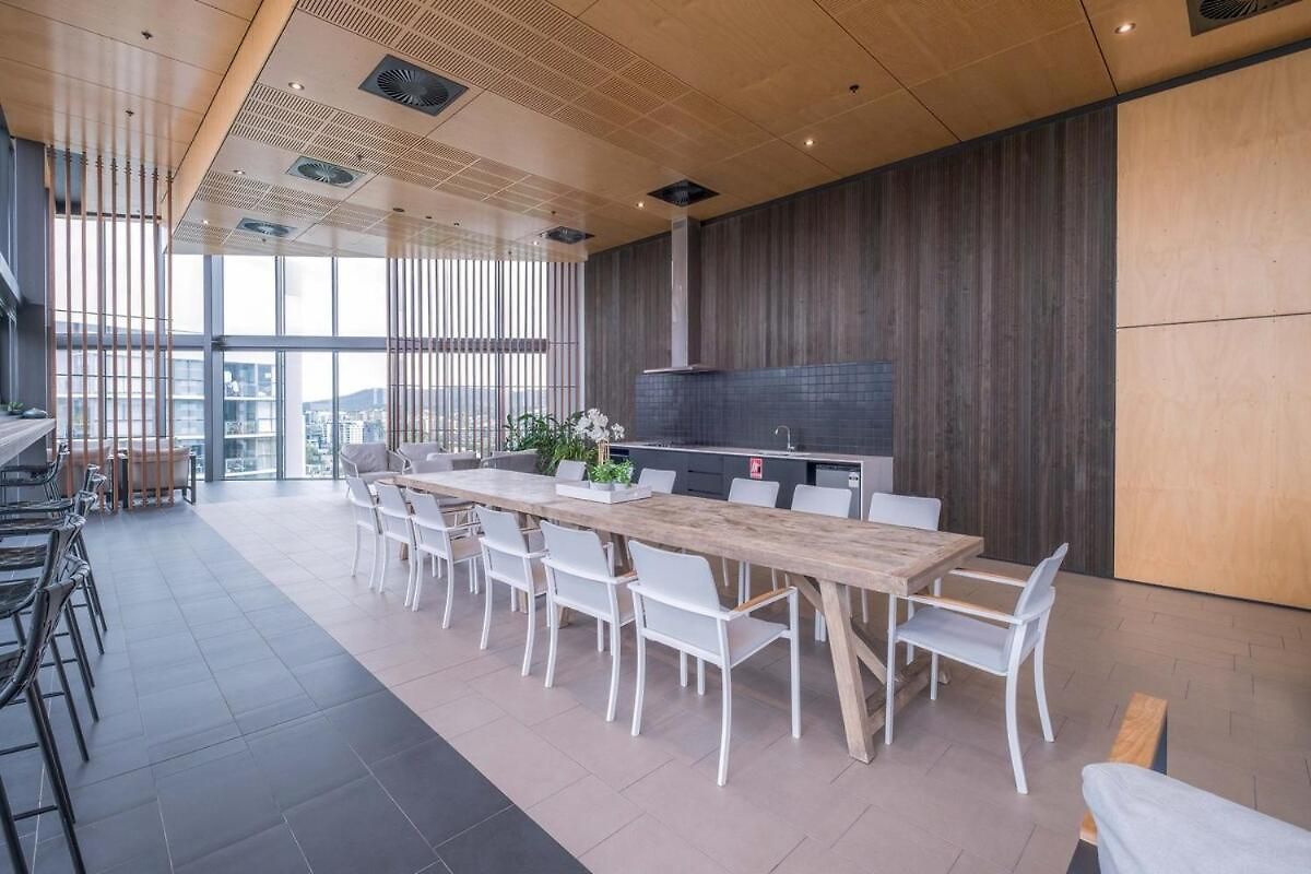 Apartment And River View 2b2b With Free Parking Brisbane