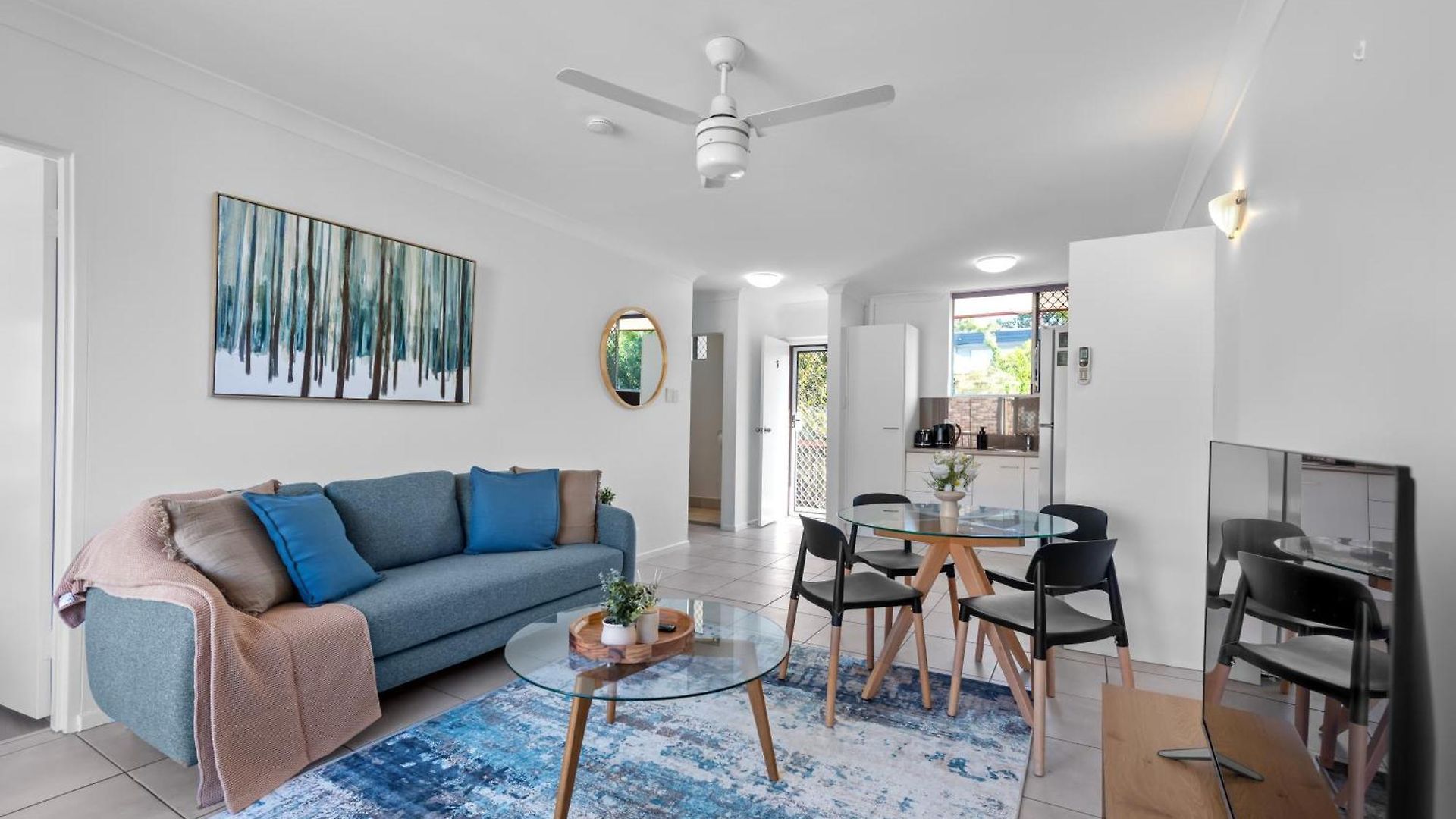 Stylish 2br Near Hospitals, Qut And Cbd With Parking! Apartment