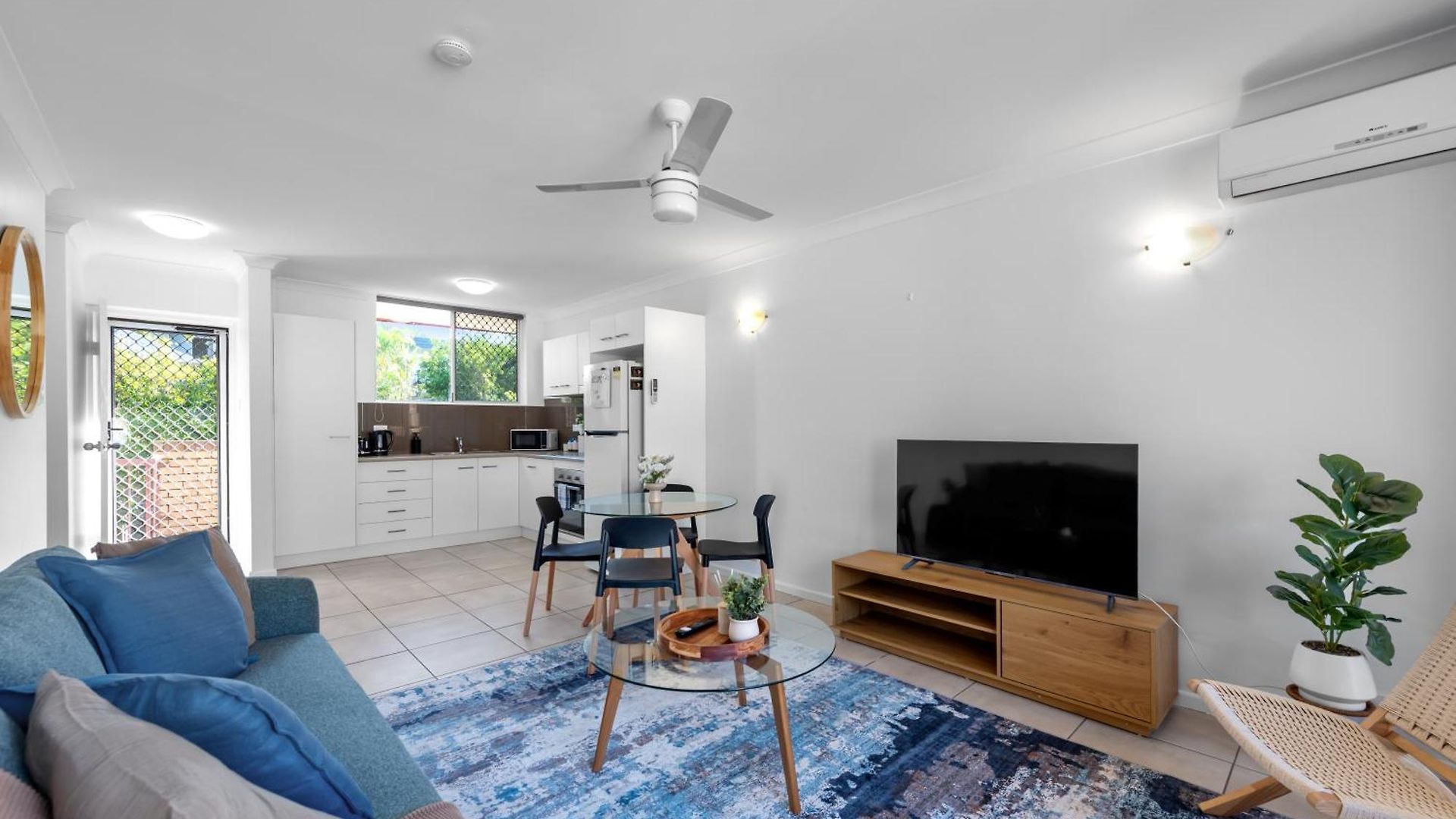 Stylish 2br Near Hospitals, Qut And Cbd With Parking!