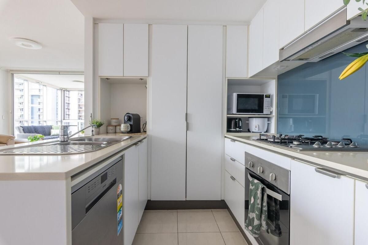 Luxury Cbd Apartment