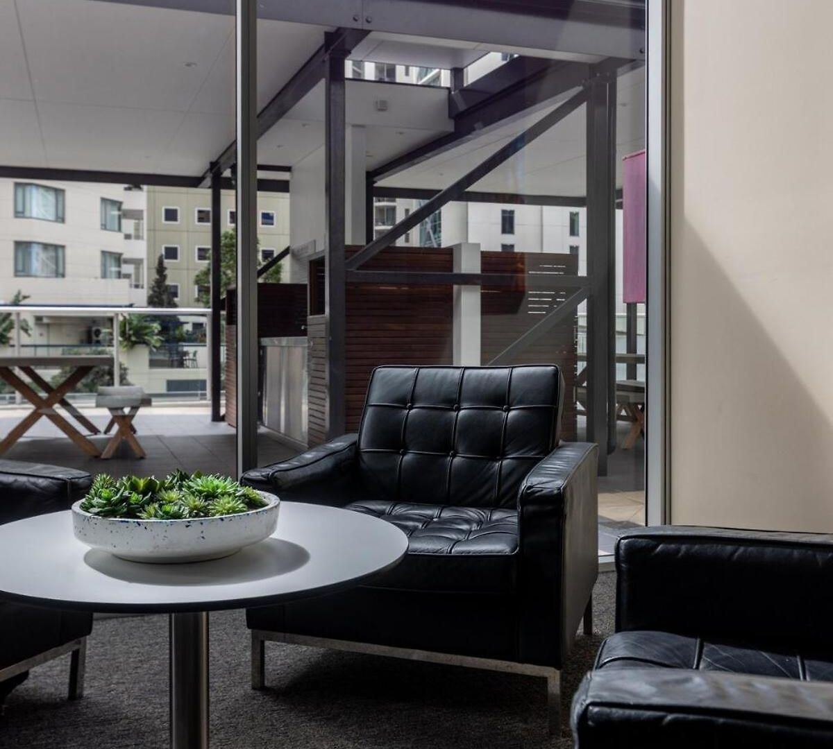 Luxury Cbd Apartment