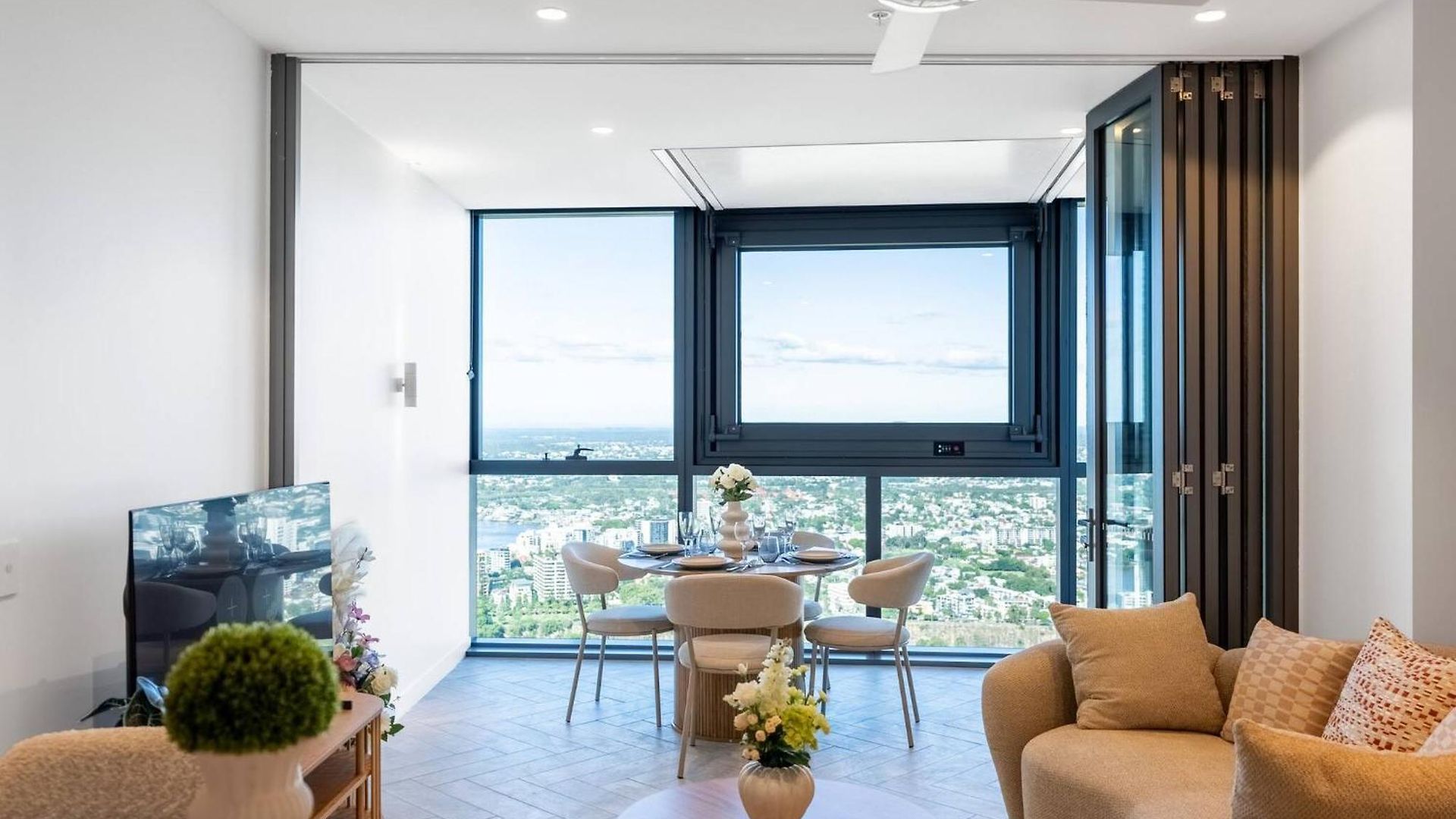 Queen's Wharf Lv 51 - 2bedroom Skybound Sanctuary On Casino Brisbane