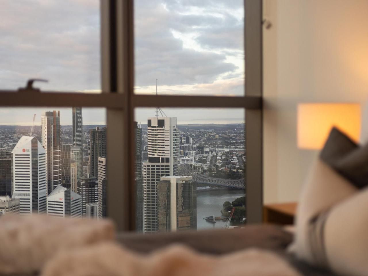 Level 56 Cbds Luxurious 5 Star Exp Brisbane