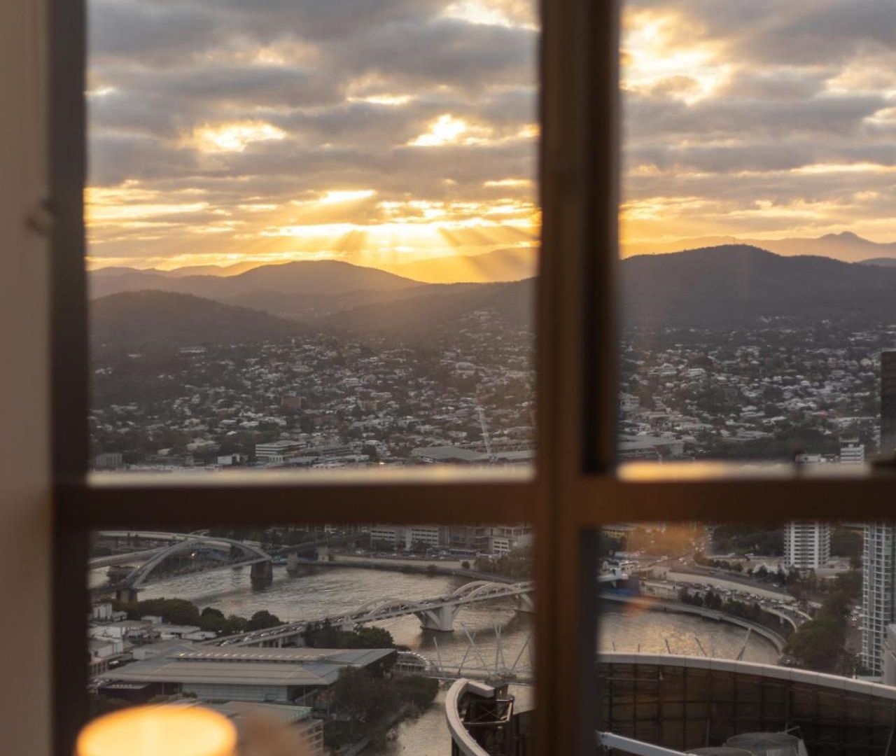 Level 56 Cbds Luxurious 5 Star Exp Apartment Brisbane
