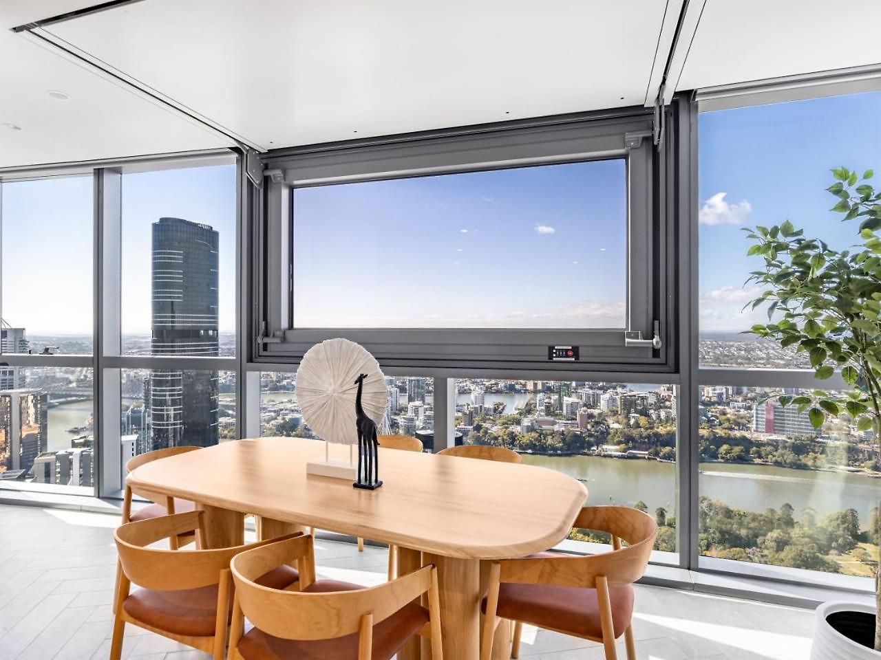 Uptown Casino Panoramic River And Views * Brisbane