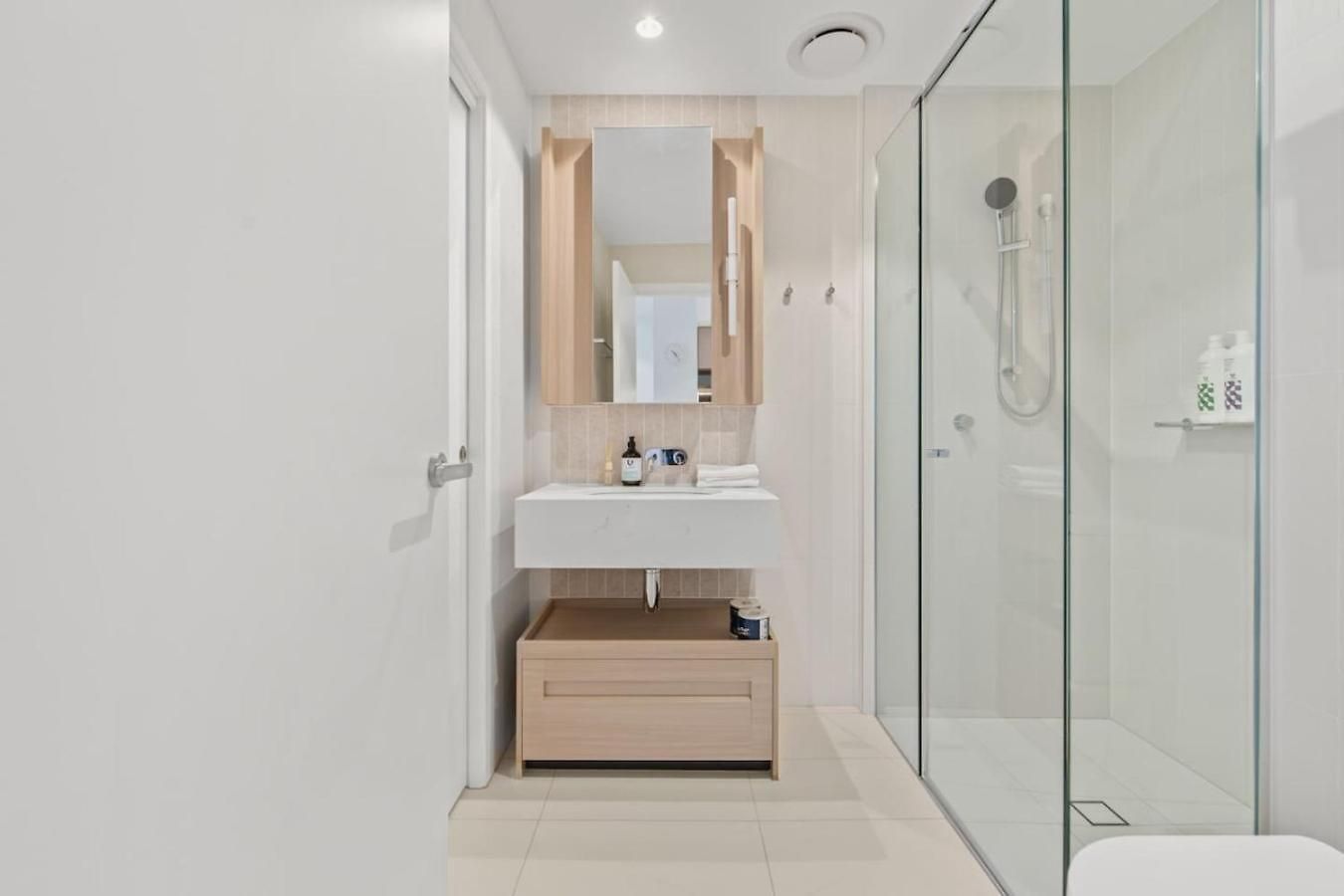 Stylish 1 Bedroom Near Casino Street And South Bank Apartment Brisbane
