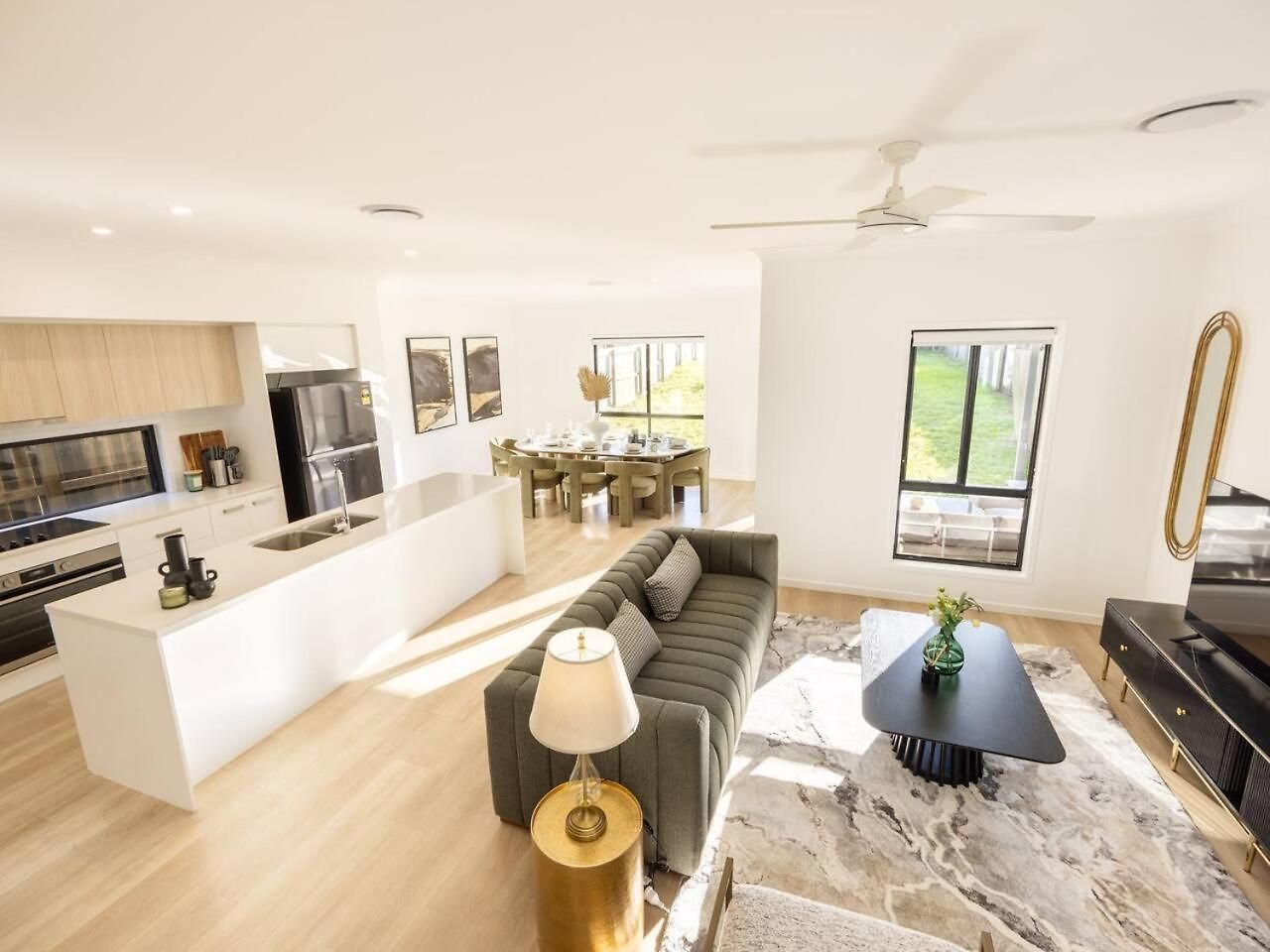 Holiday home Grand Luxe Oasis Prime Location Balcony And Patio Brisbane