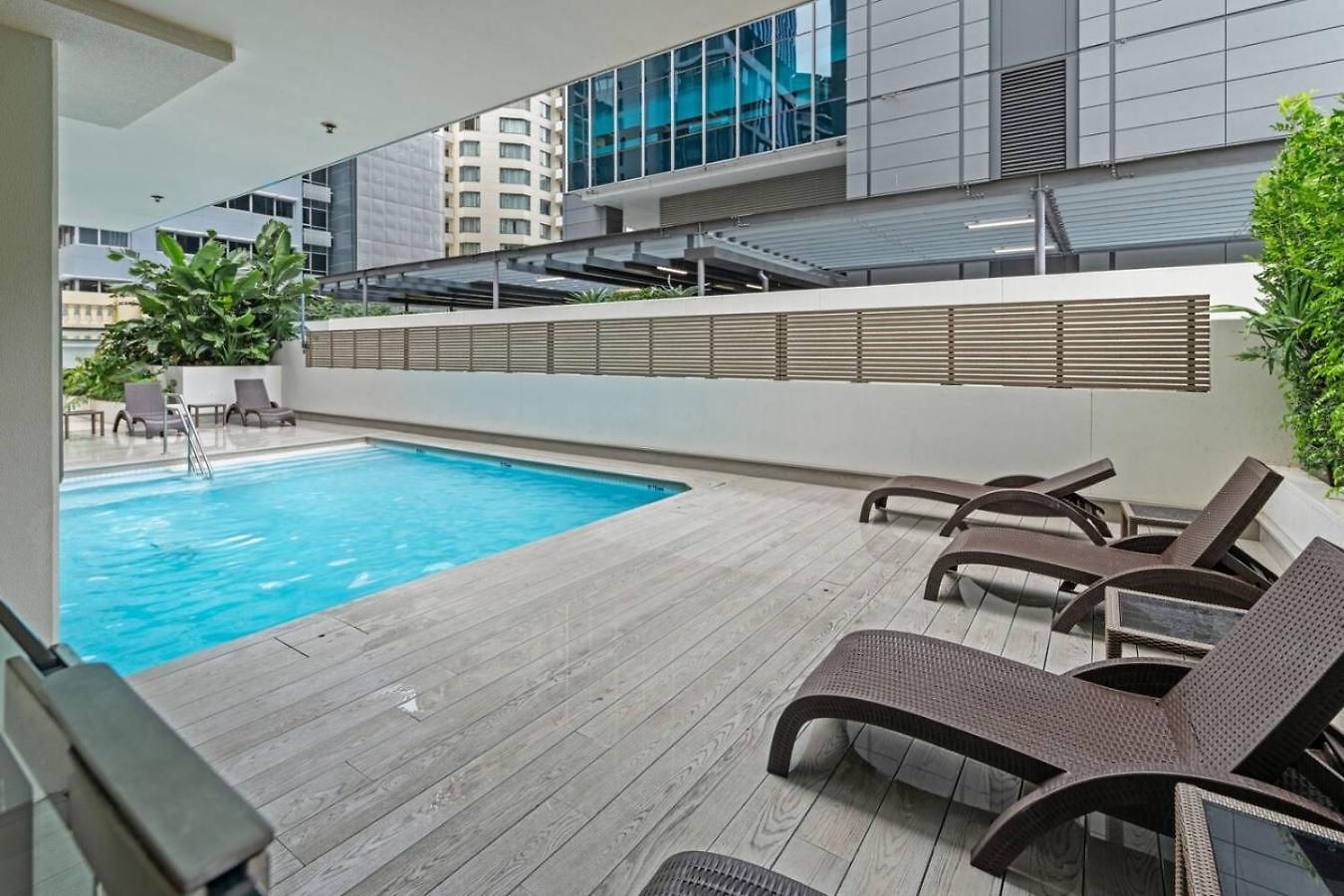 Apartment Affordable Cbd 2beds And Ducted Ac Walk To Everything *
