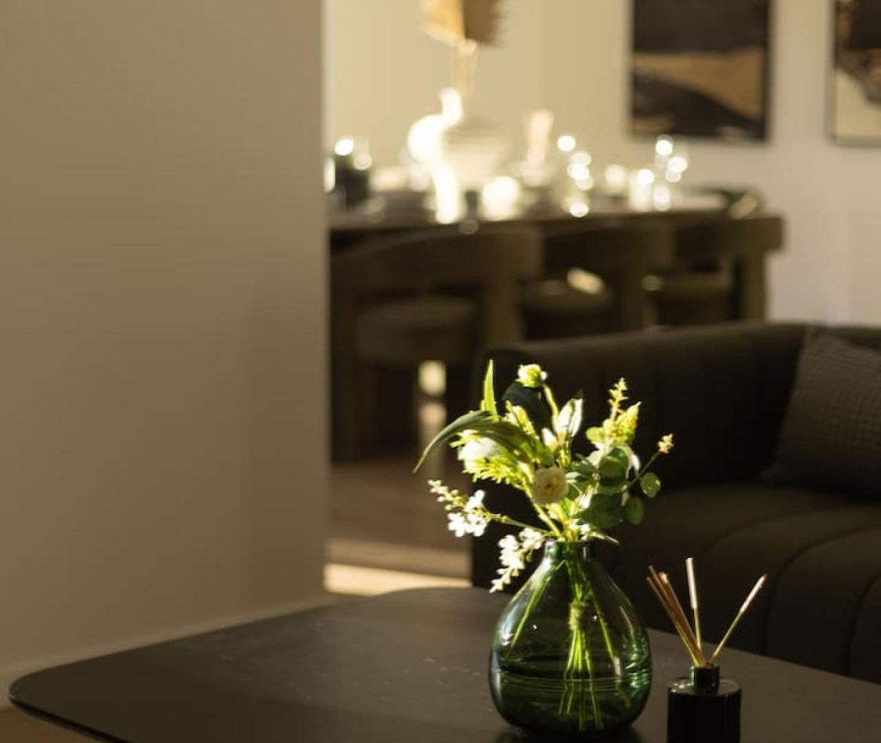 Grand Luxe Oasis Prime Location Balcony And Patio Brisbane