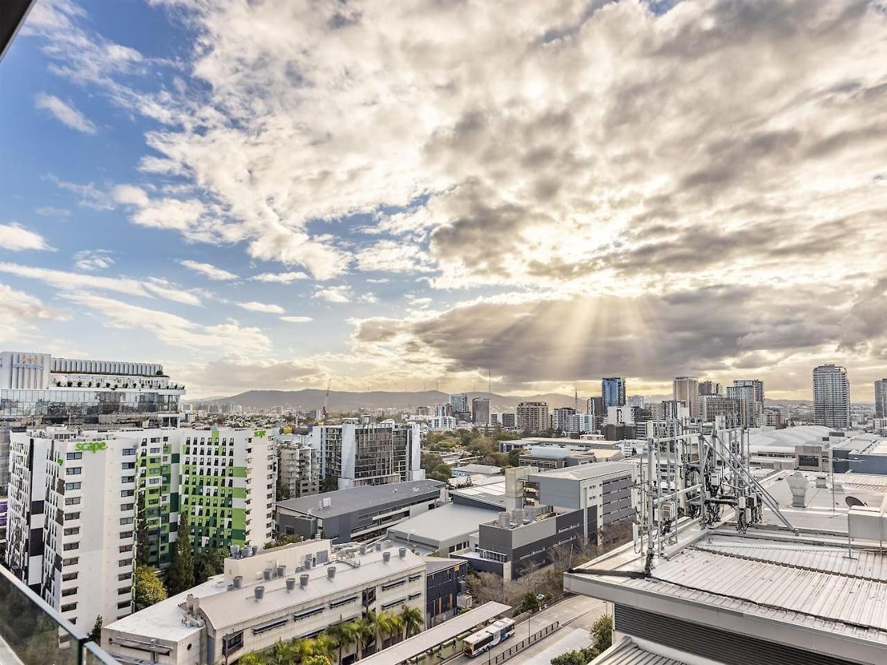 Stylish 2br Unit With Pool And Gym In South * Brisbane