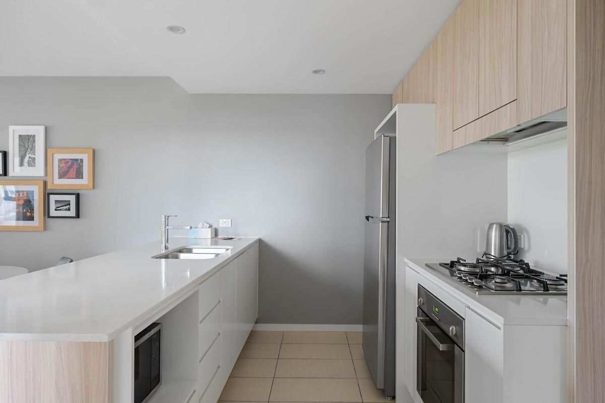 54q Abnb-style Discover Riverside Bliss With Pool And Free Parking Near Portside