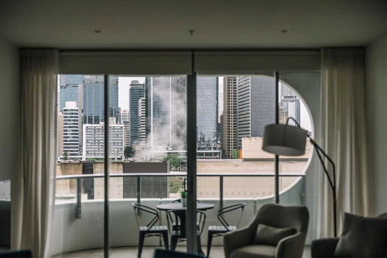 Luxury Inner Arthouse 2br Apartment *