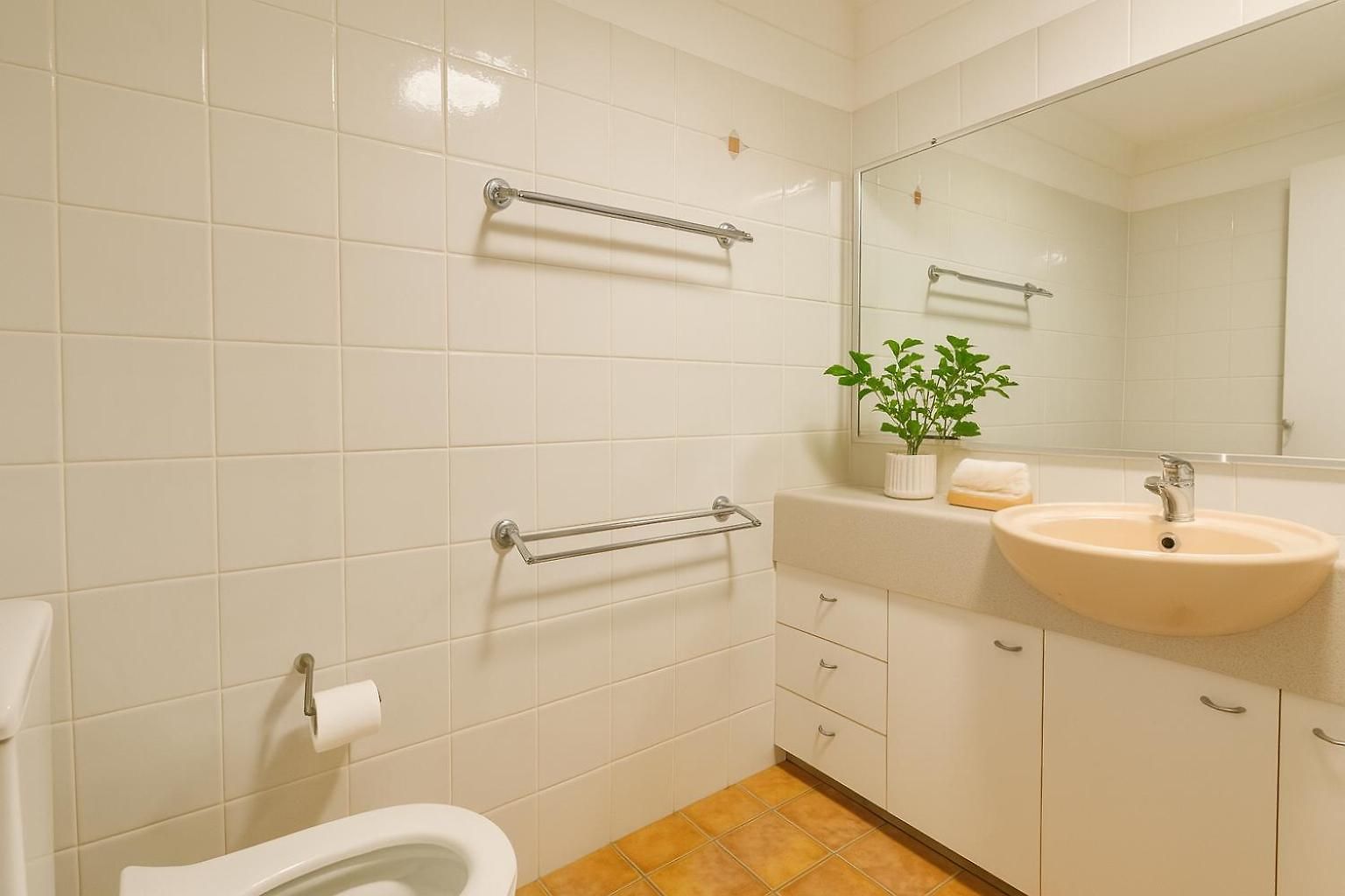 140sqm Modern Teneriffe 2 Bedroom & Balcony Apartment