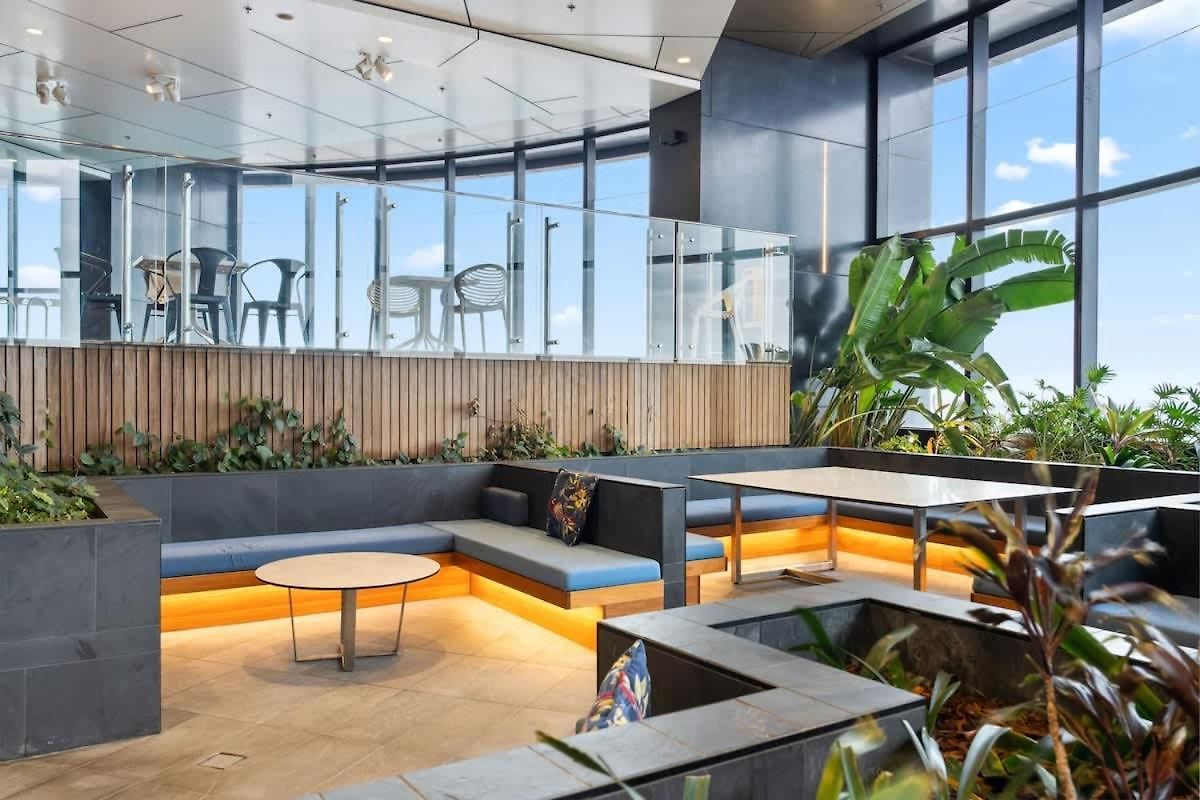 Huge 3bed 3bath Skyhigh View * Brisbane