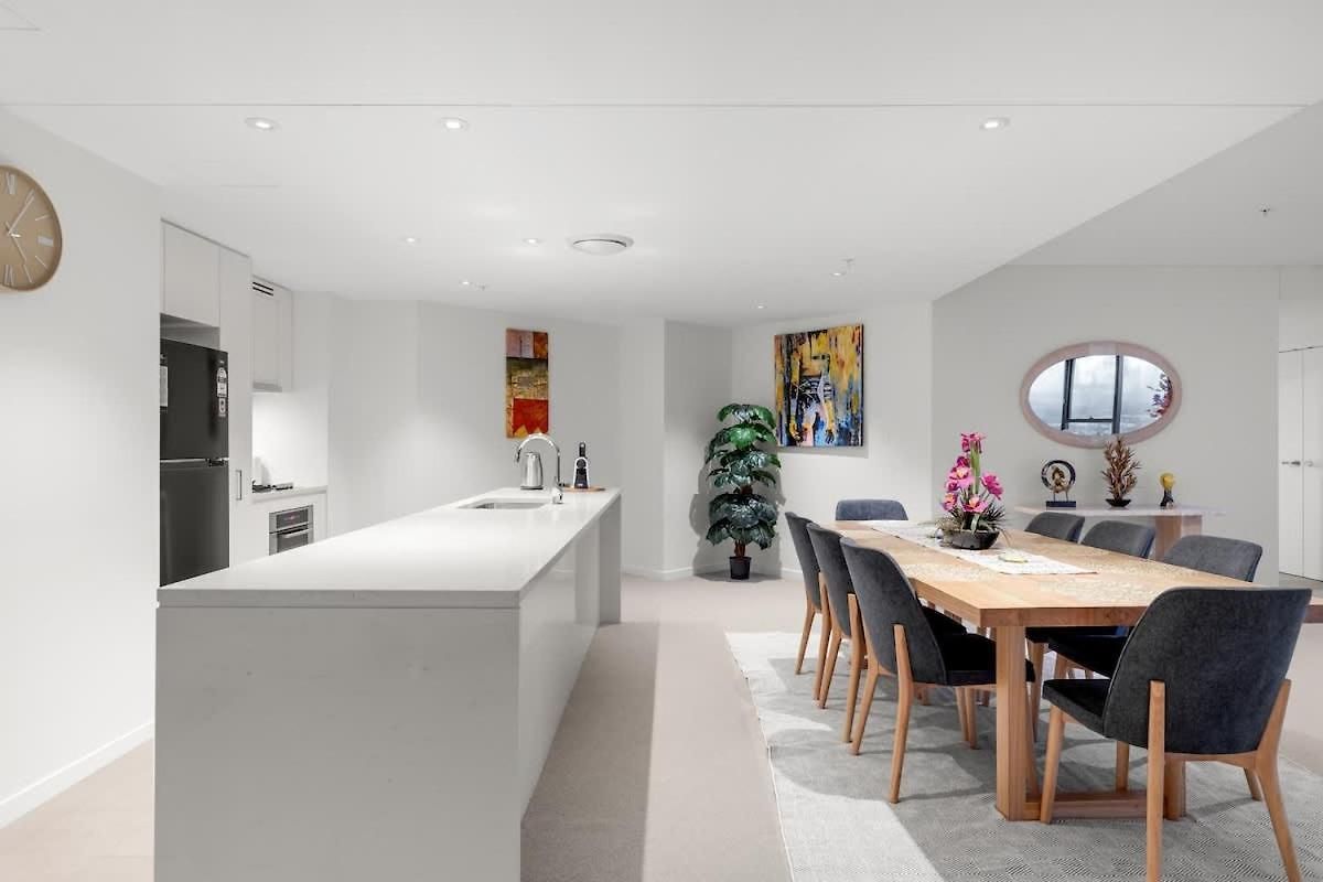 Huge 3bed 3bath Skyhigh View Apartment *