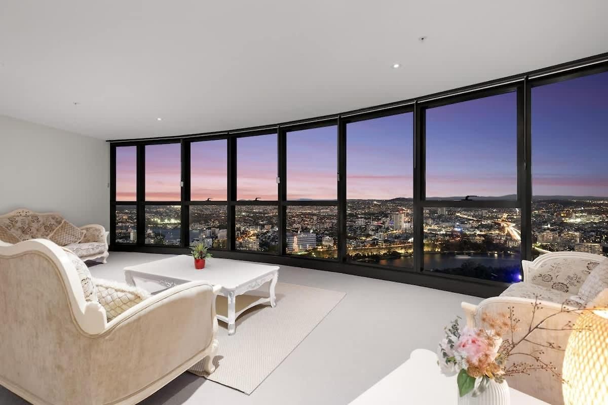 Huge 3bed 3bath Skyhigh View * Brisbane