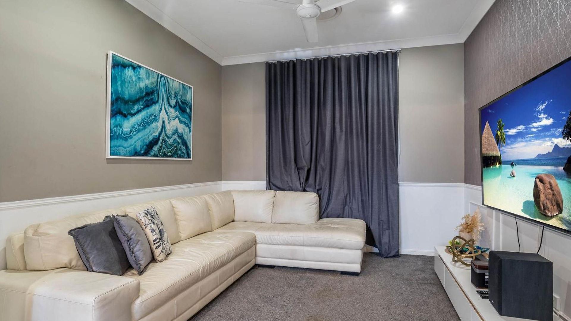 The Airport Stop Spacious House & Sky Base * Brisbane