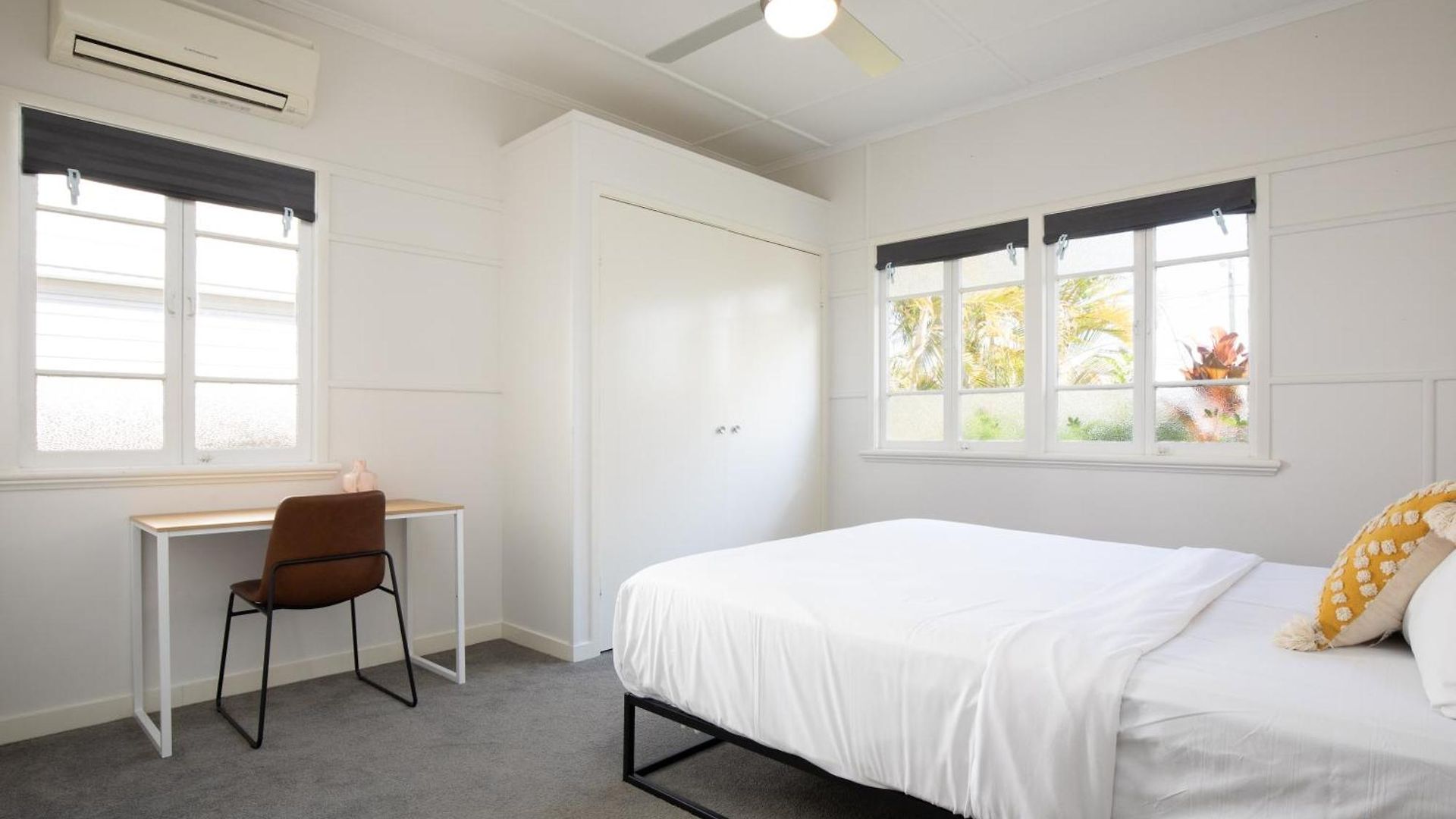 Smart Self Check-in - Carina Apartment Brisbane
